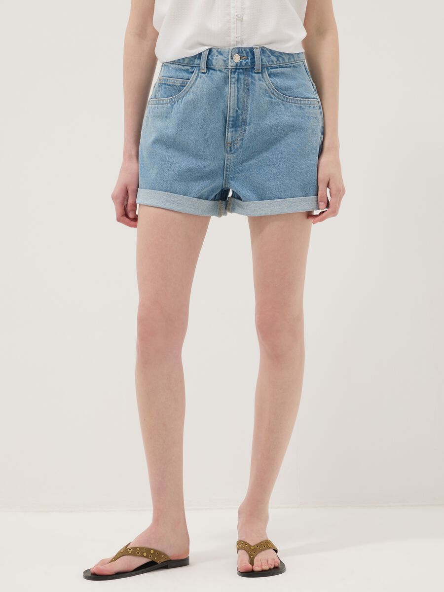 Shorts in denim azzurro in puro cotone mom fit_1