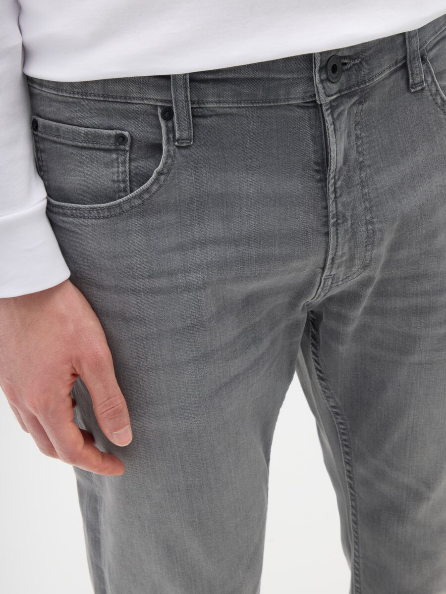 Grey denim regular fit jeans_3