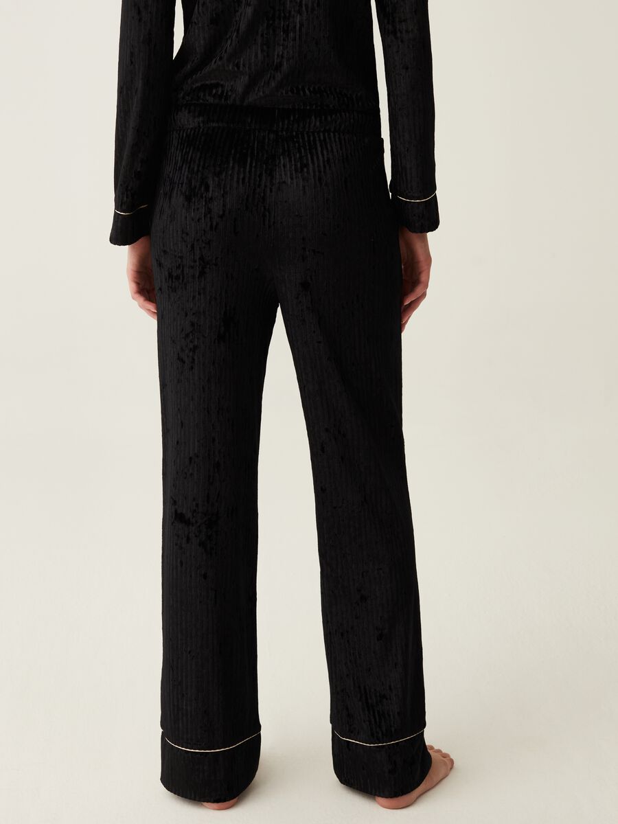 Pantalone pigiama a coste piping a contrasto_2