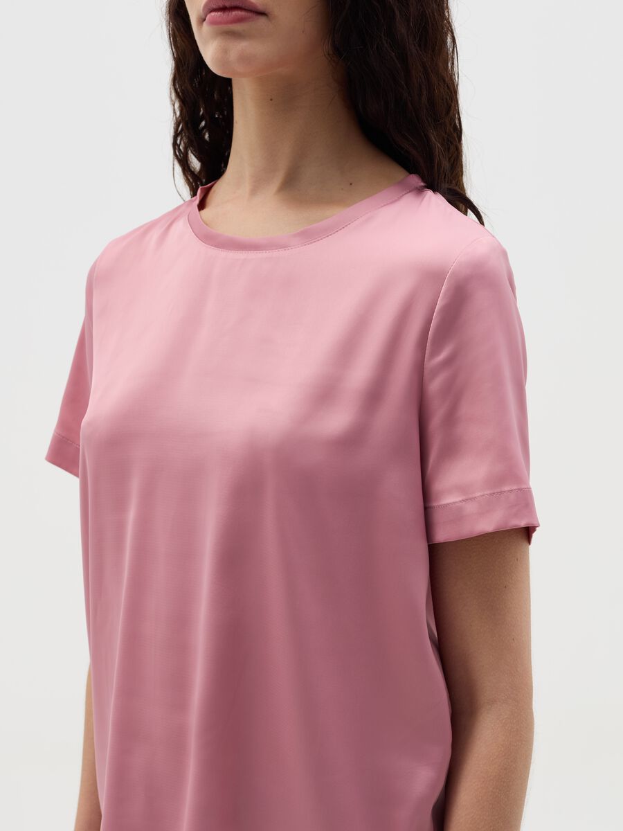 Short-sleeved blouse in satin_2