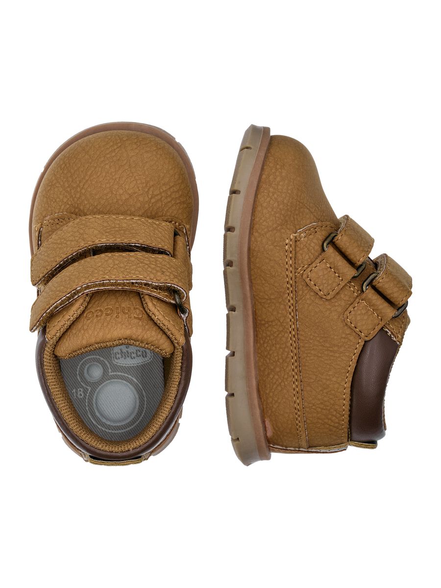 Brown shoes for children_2