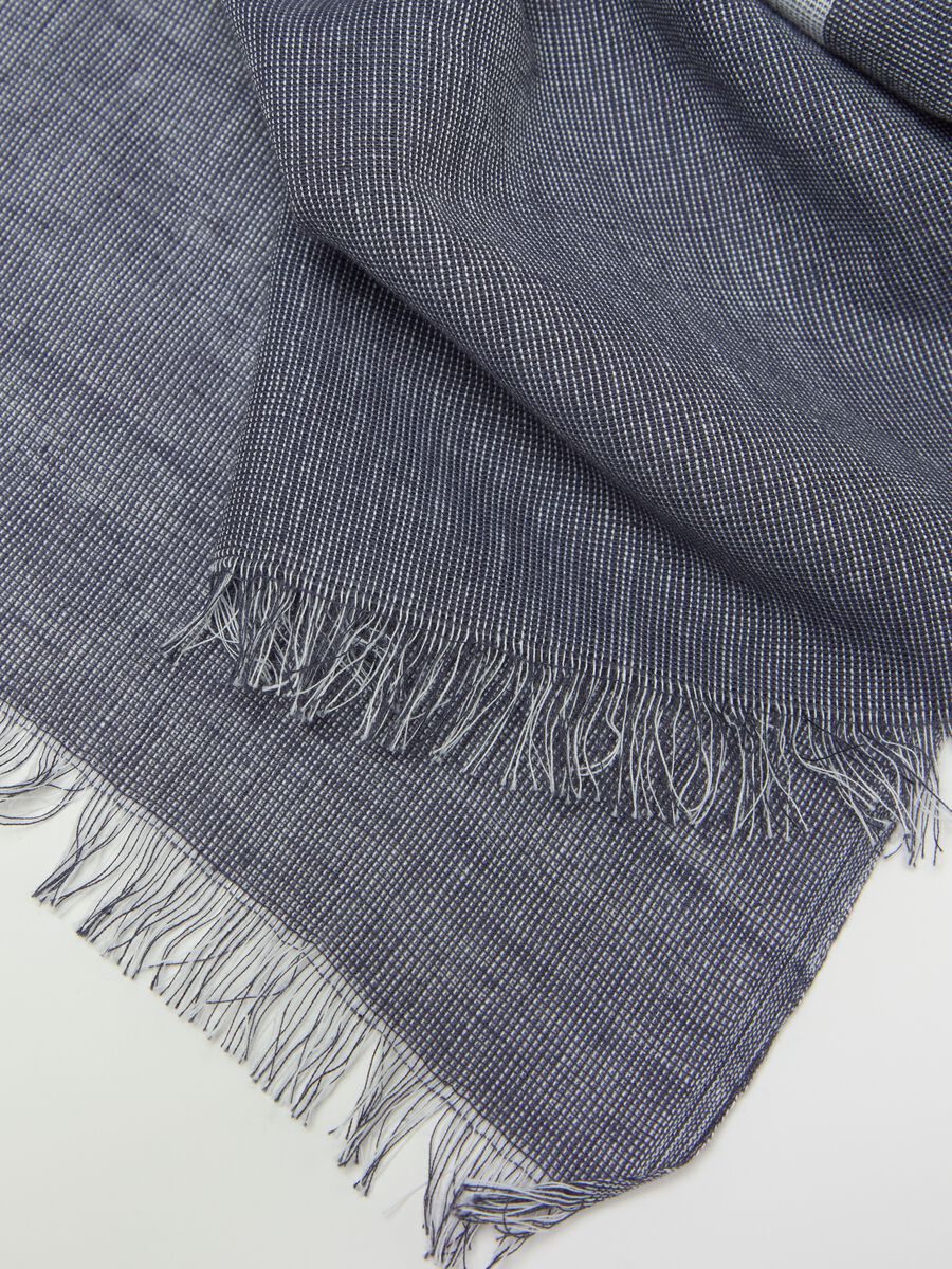 Fringed pashmina with horizontal stripes_2