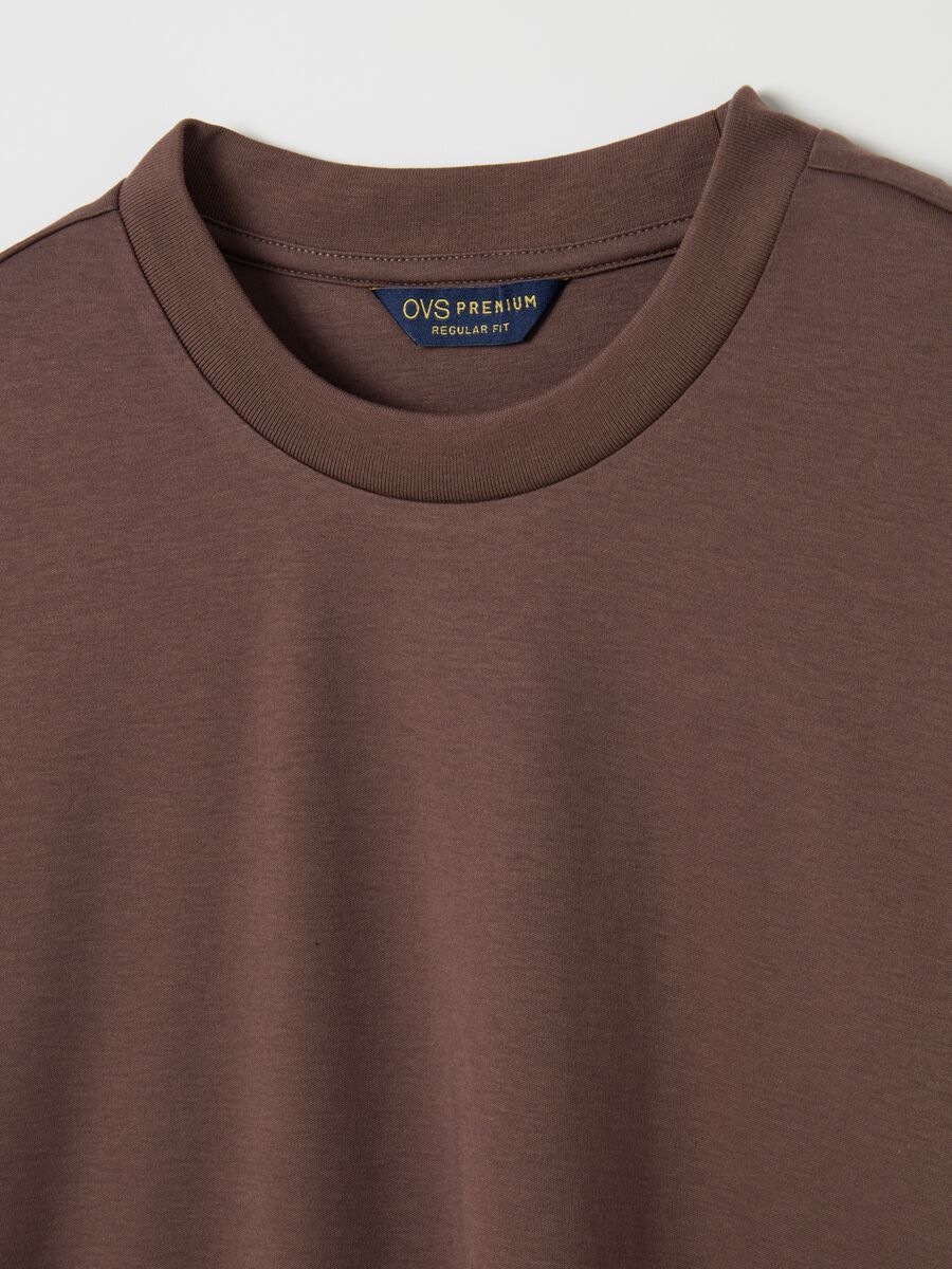 Regular-fit T-shirt with round neck_5
