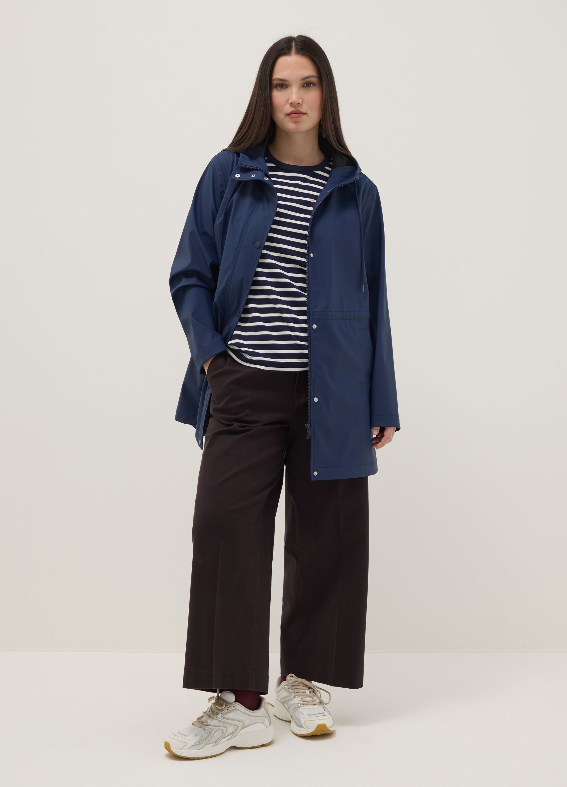 Regular fit blue rain jacket with hood