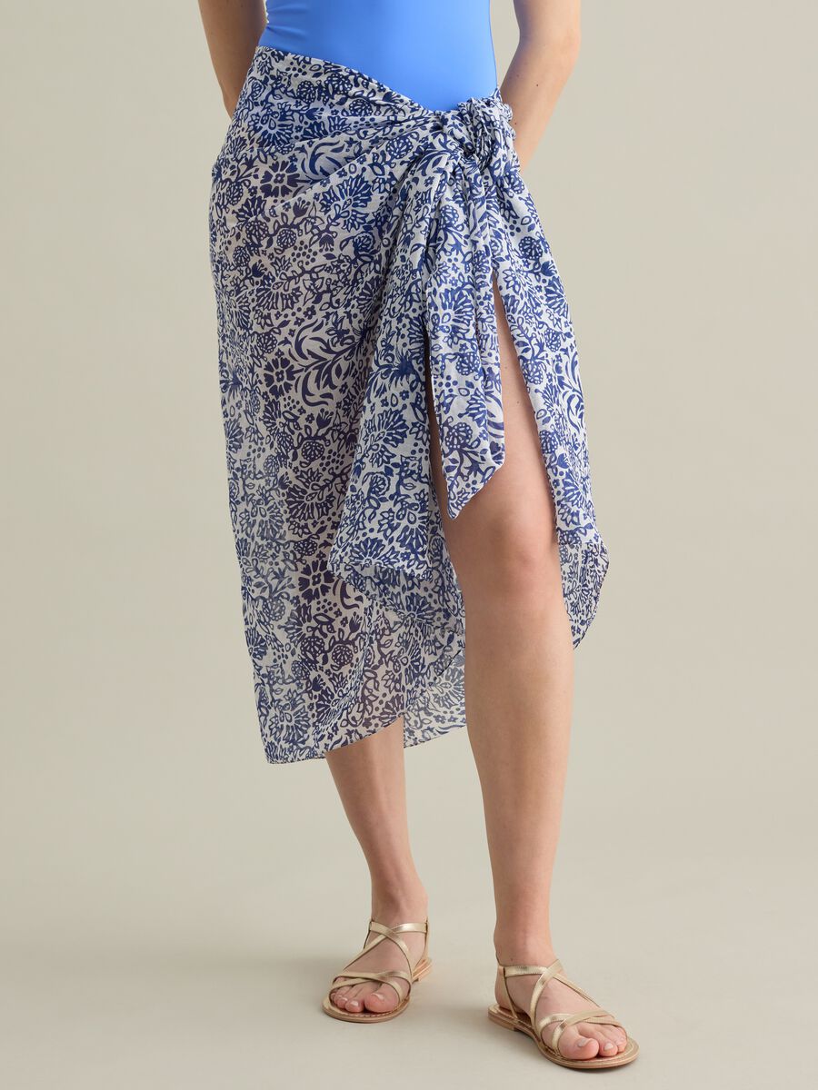 Blue cotton sarong with floral print_1