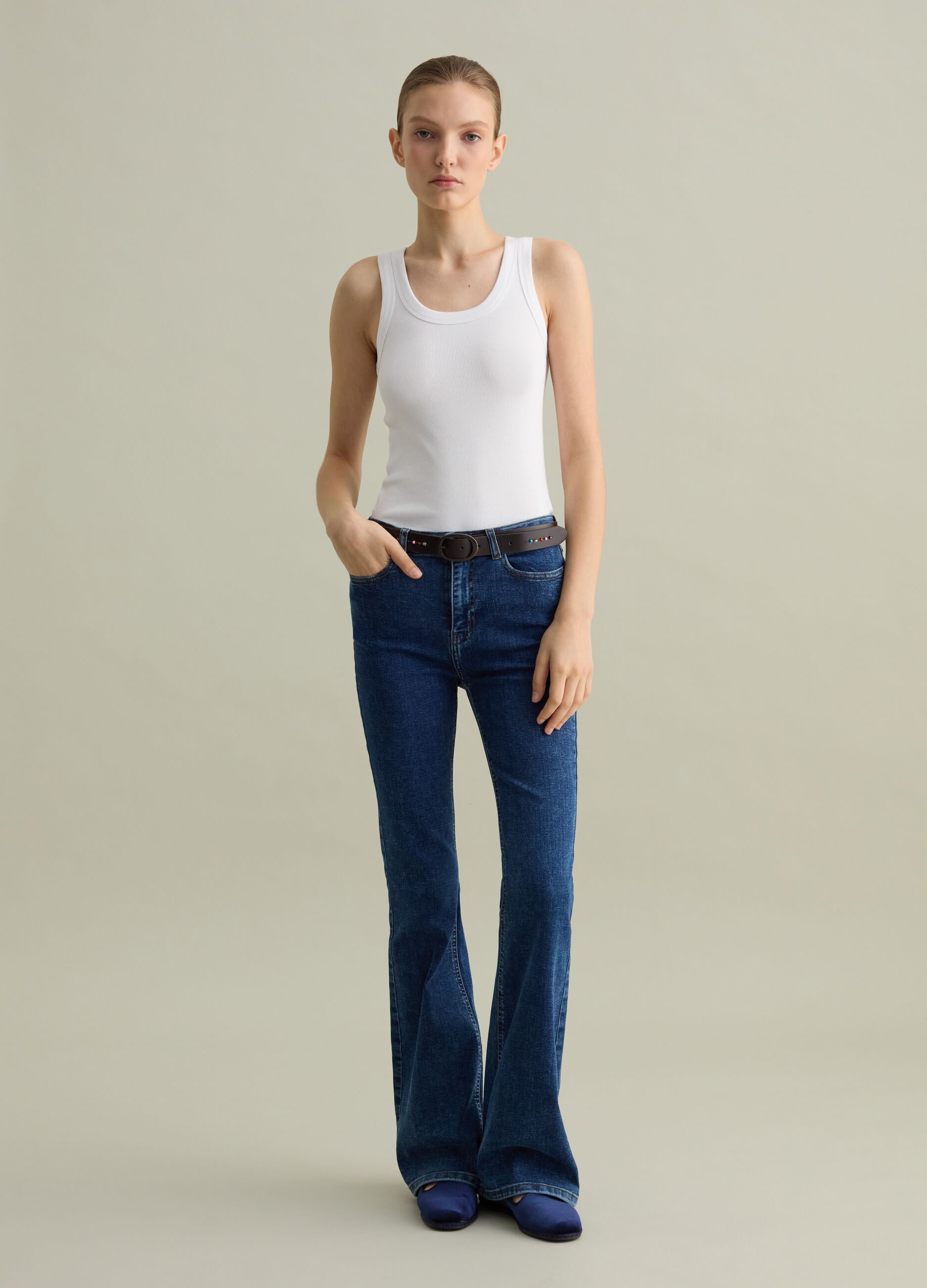 Flare-fit jeans with five pockets