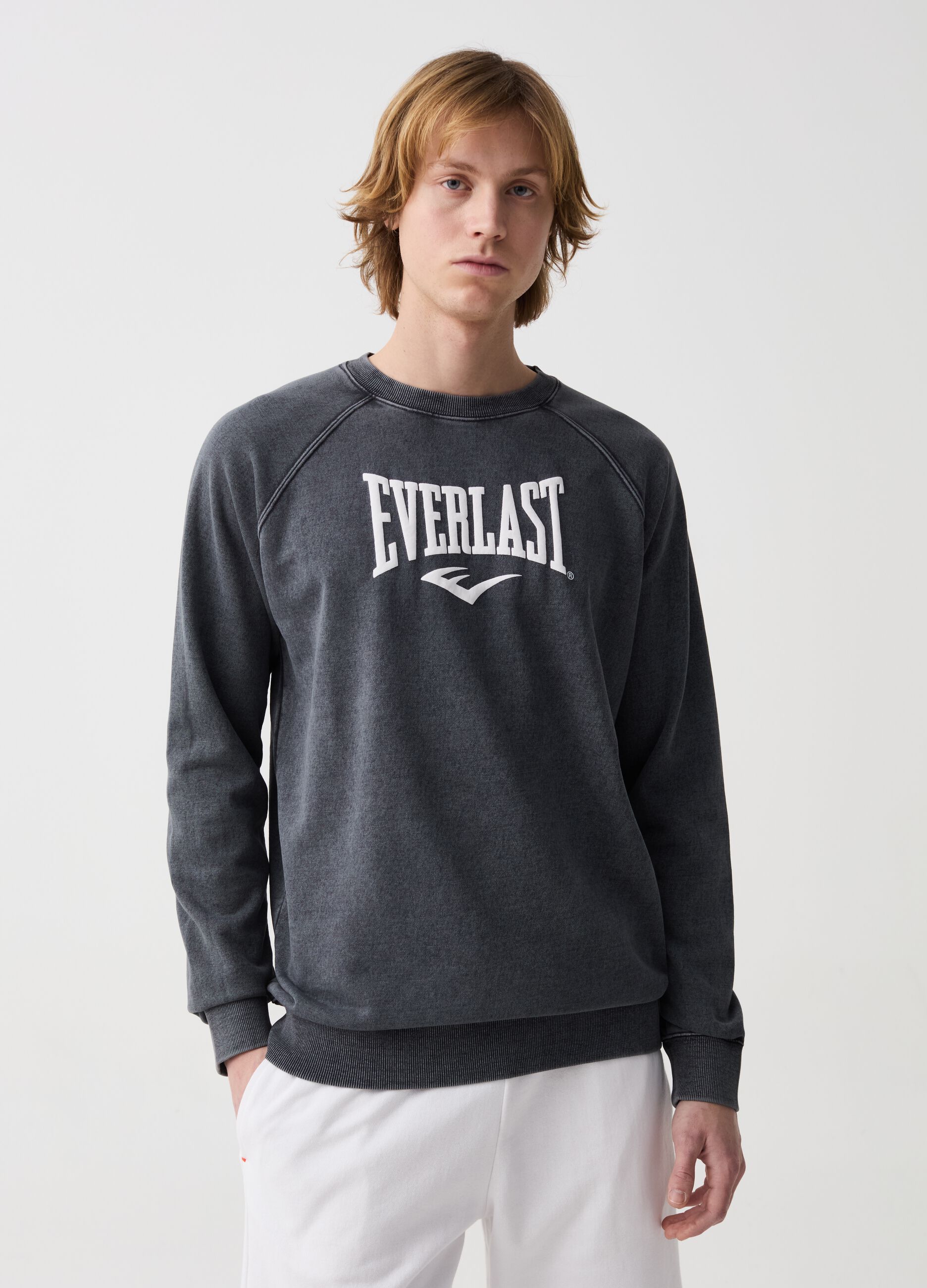 Acid wash sweatshirt with round neck and logo print