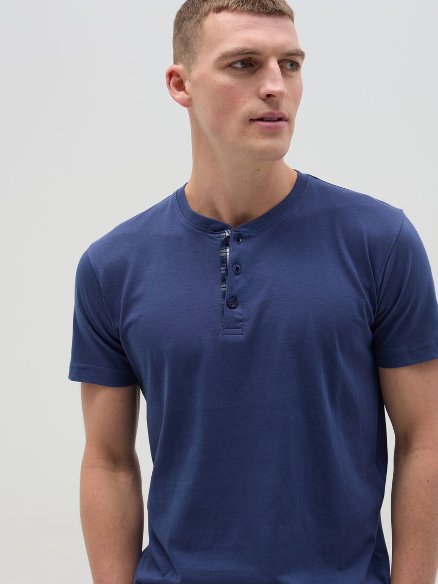 Short pyjama top with granddad neckline_0