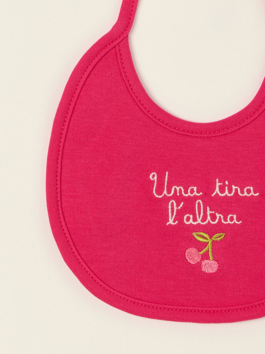 Two-pack of multicolour pure cotton bibs for baby girls_2