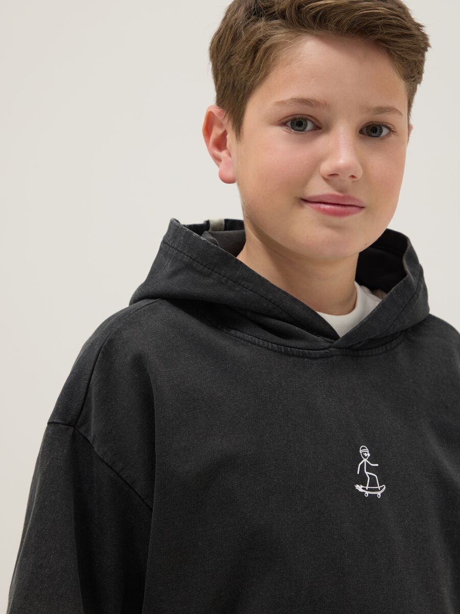 Boys' oversized black pure cotton t-shirt with hood_2