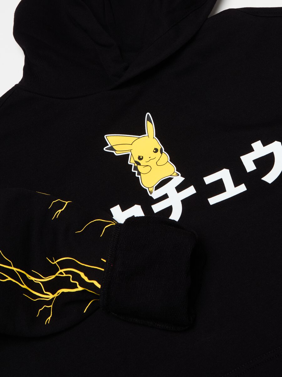 Sweatshirt with hood and Pikachu print_2