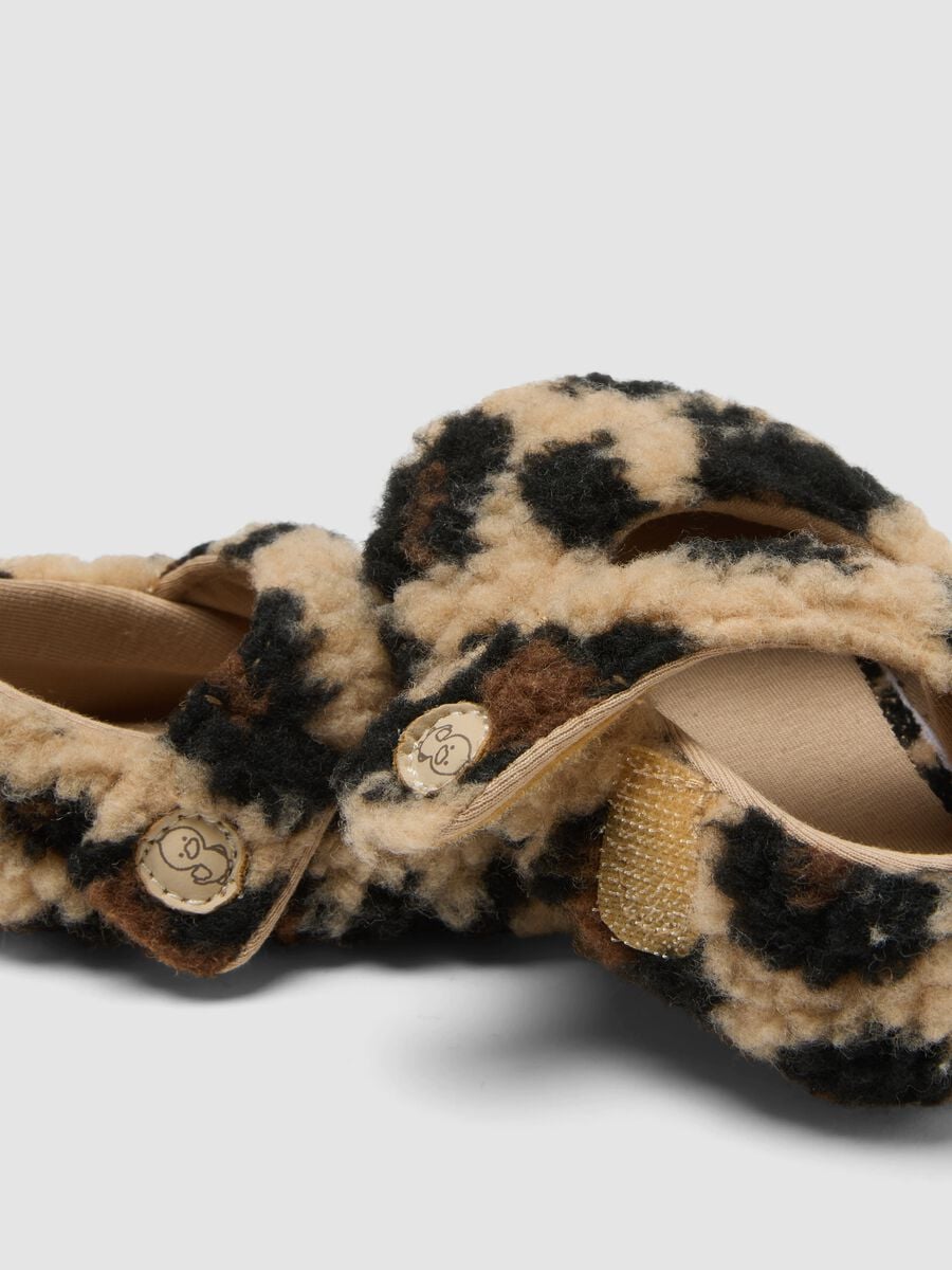 Beige padded animal print baby shoes with strap_2