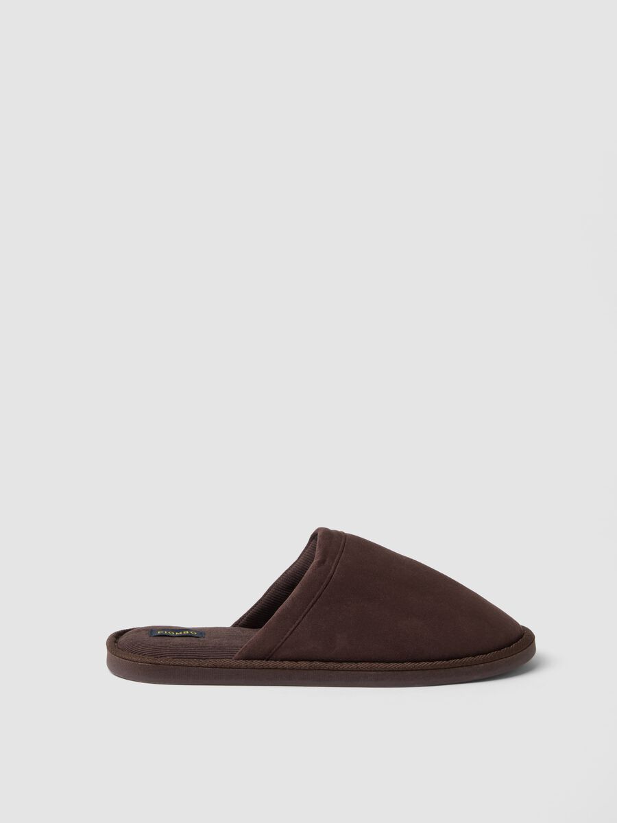 Brown padded house slippers_0