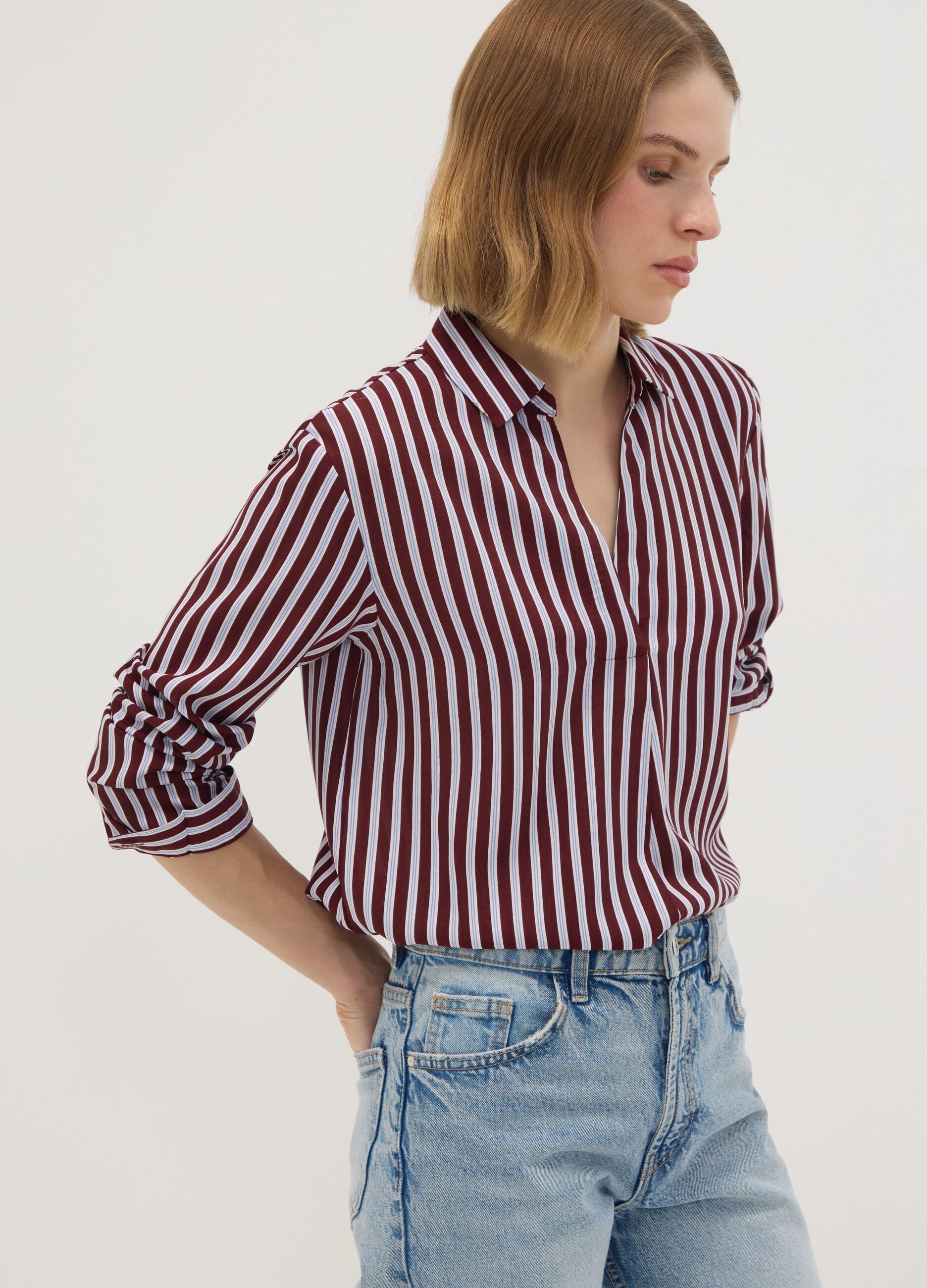 Camicia rossa a righe in pura viscosa con colletto classico regular fit