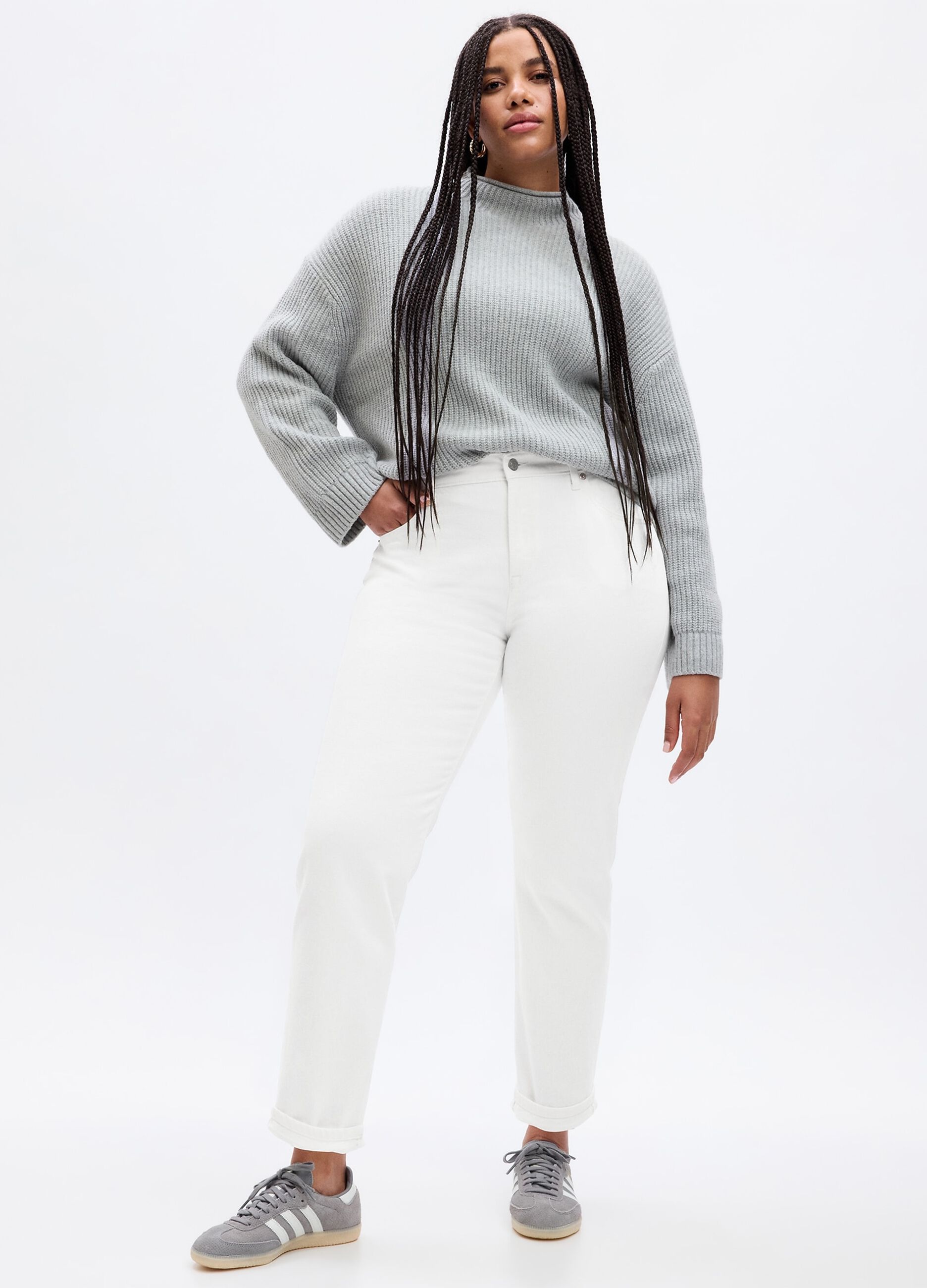 Girlfriend-fit jeans with mid-rise waist