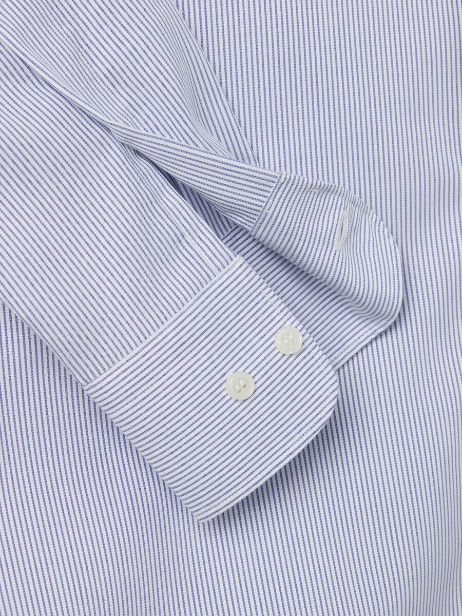 Regular-fit no-iron shirt with thin stripes_5