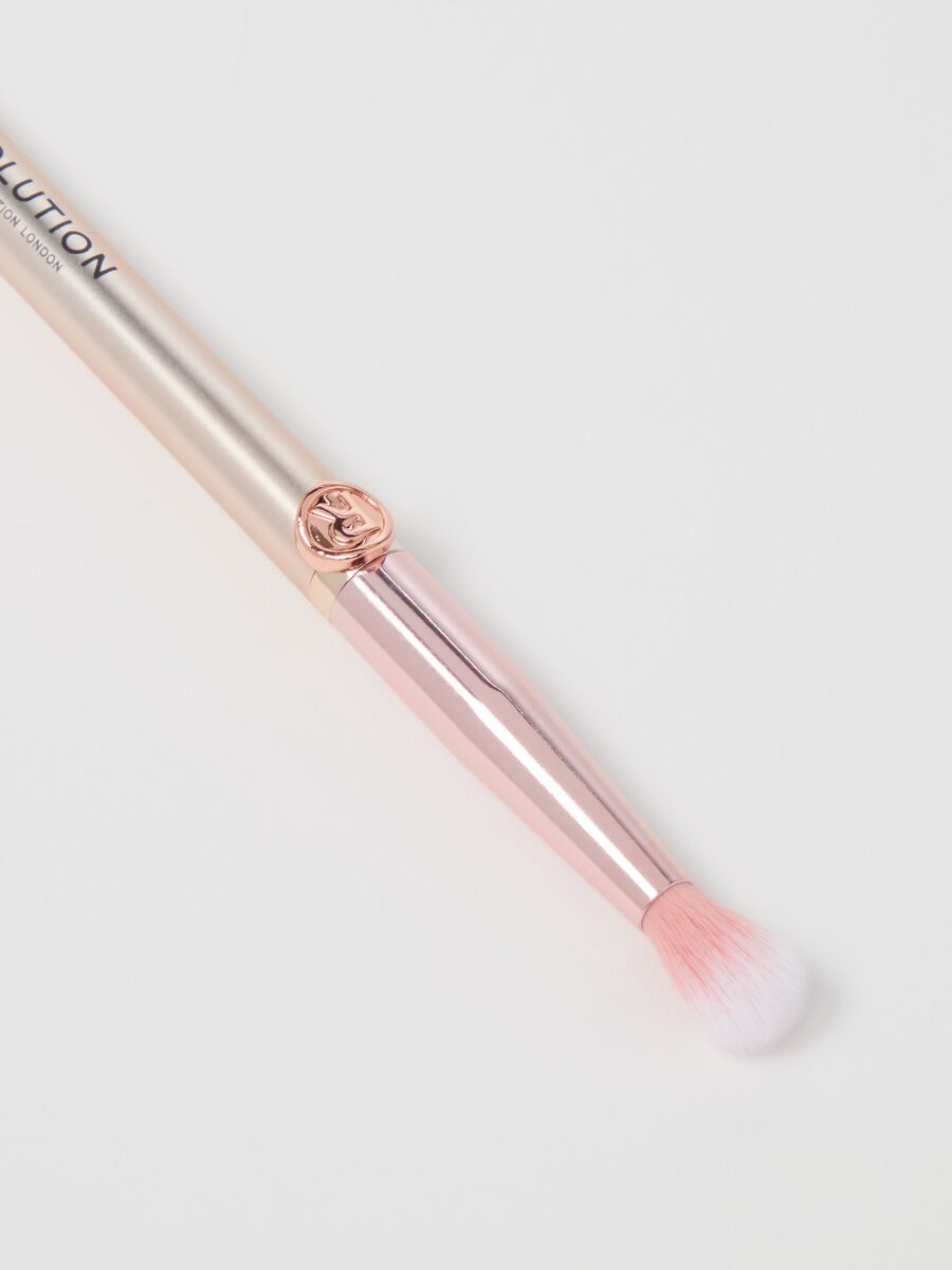 Create Fluffy eye brush R2_1