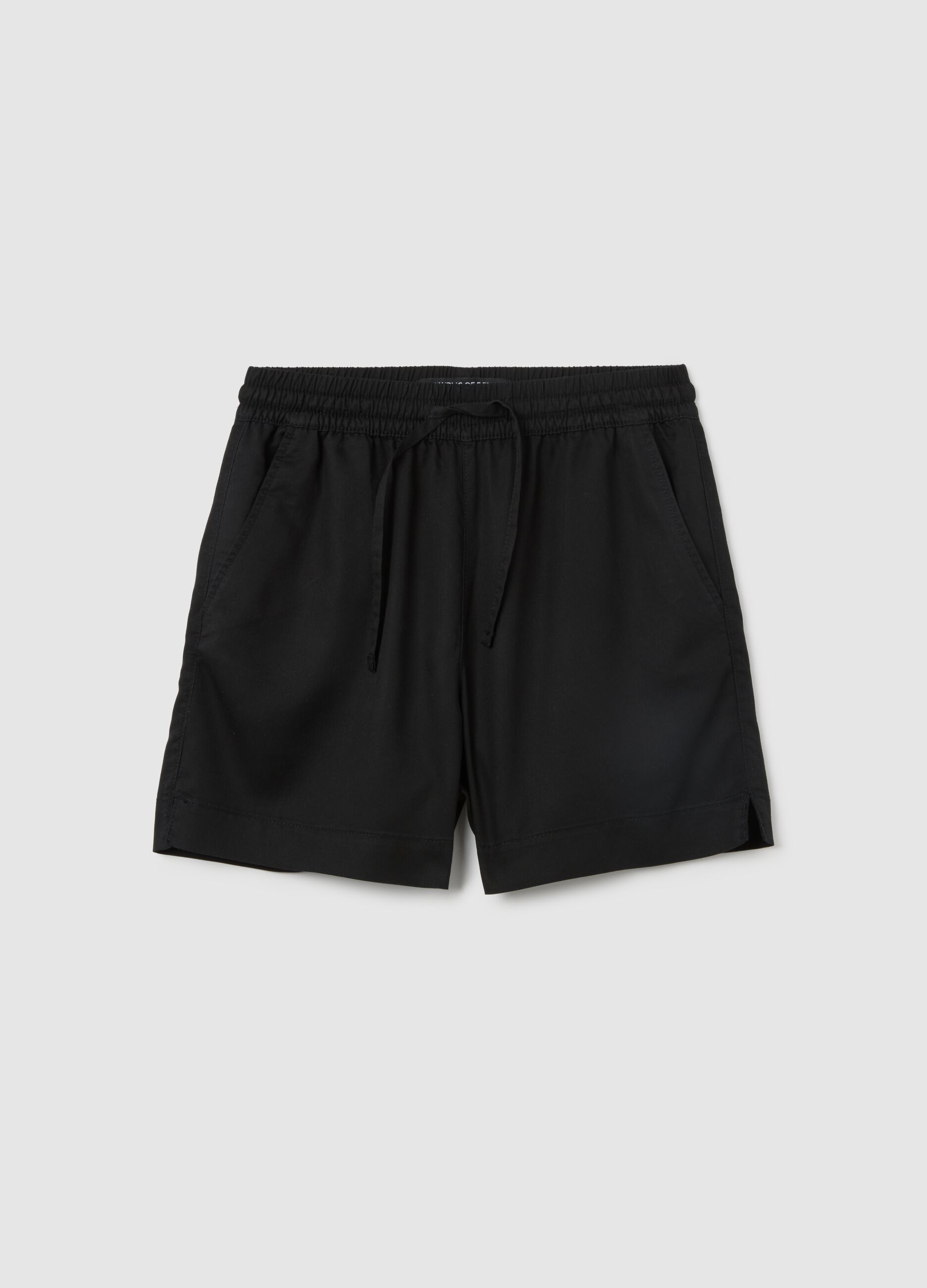 Shorts da donna in lyocell nero regular fit