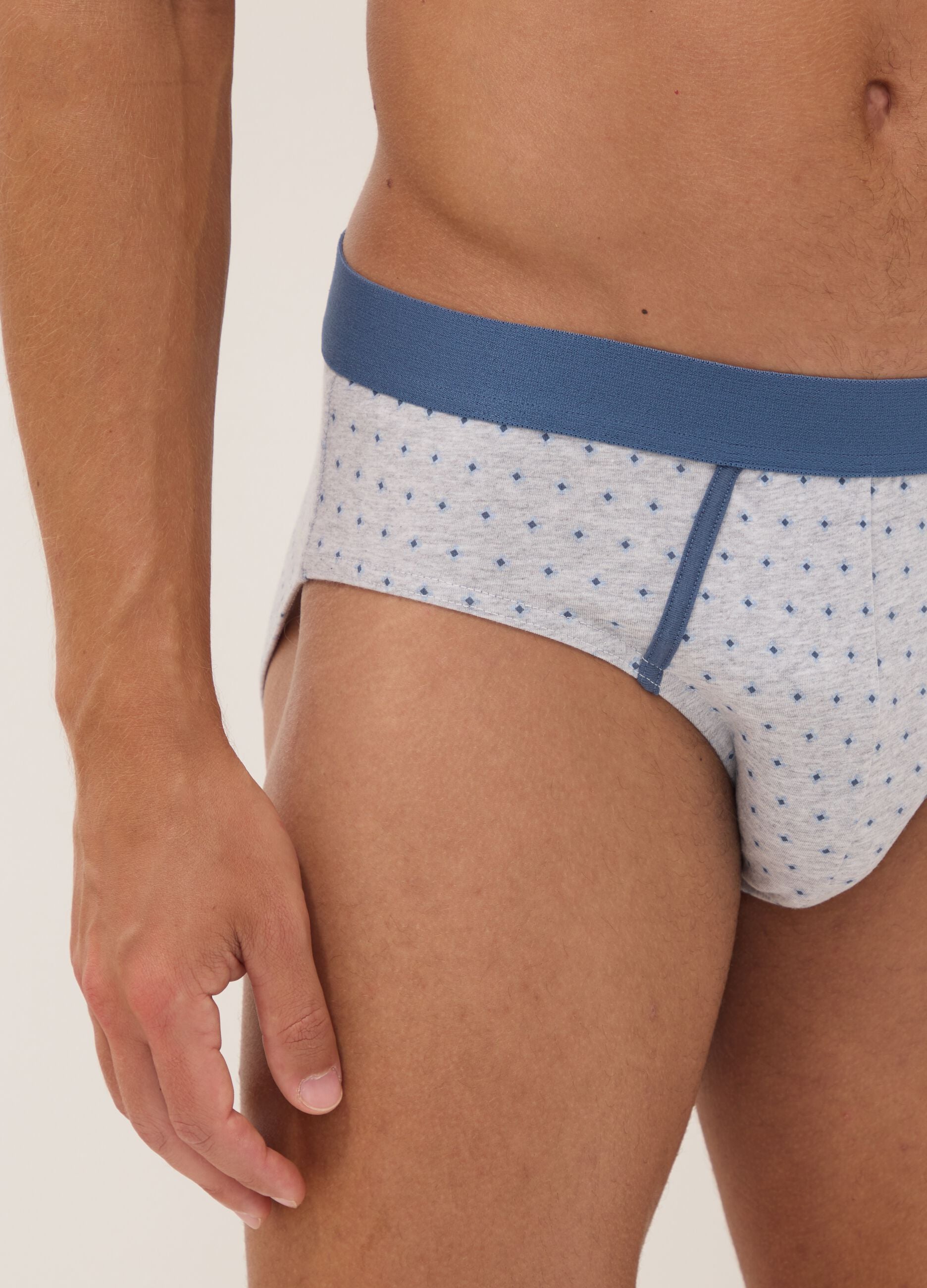 3-pack of light blue and white stretch organic cotton briefs