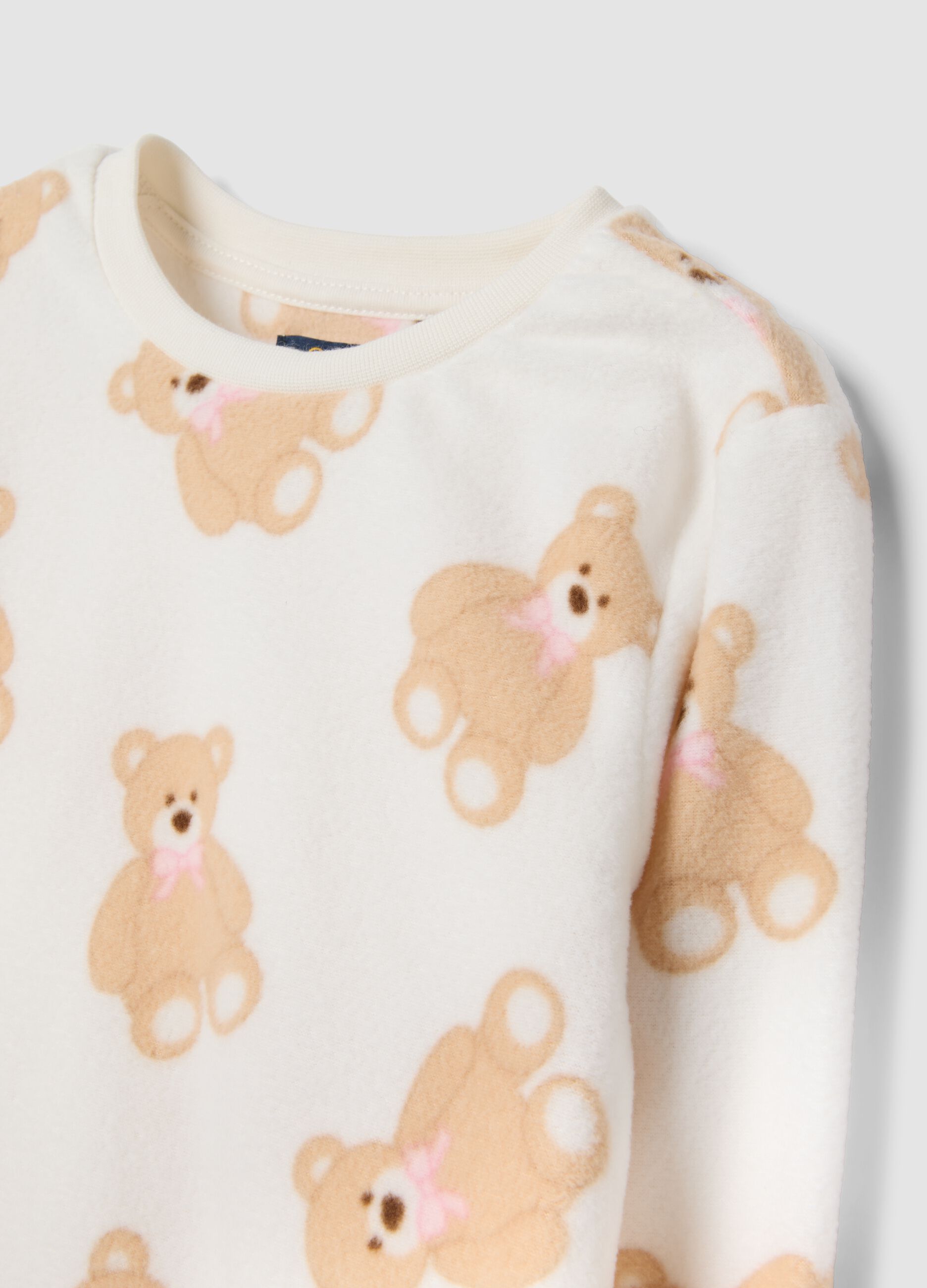 White crew-neck pyjamas with teddy bear print