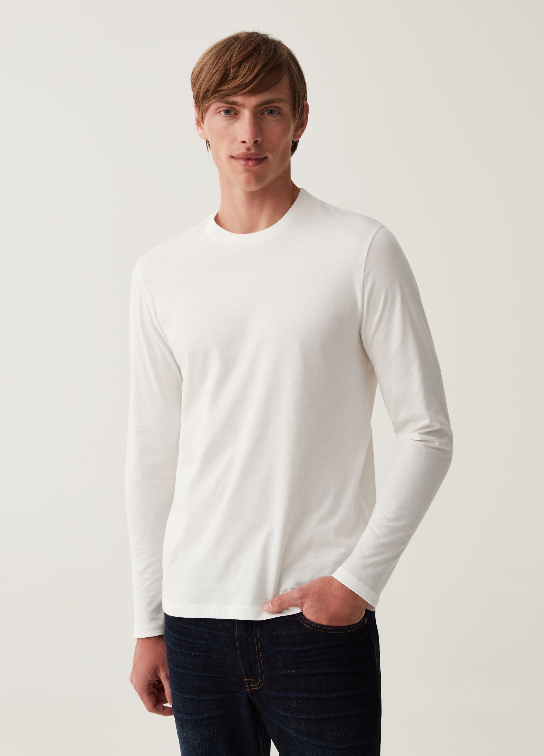 T-shirt girocollo a maniche lunghe_0