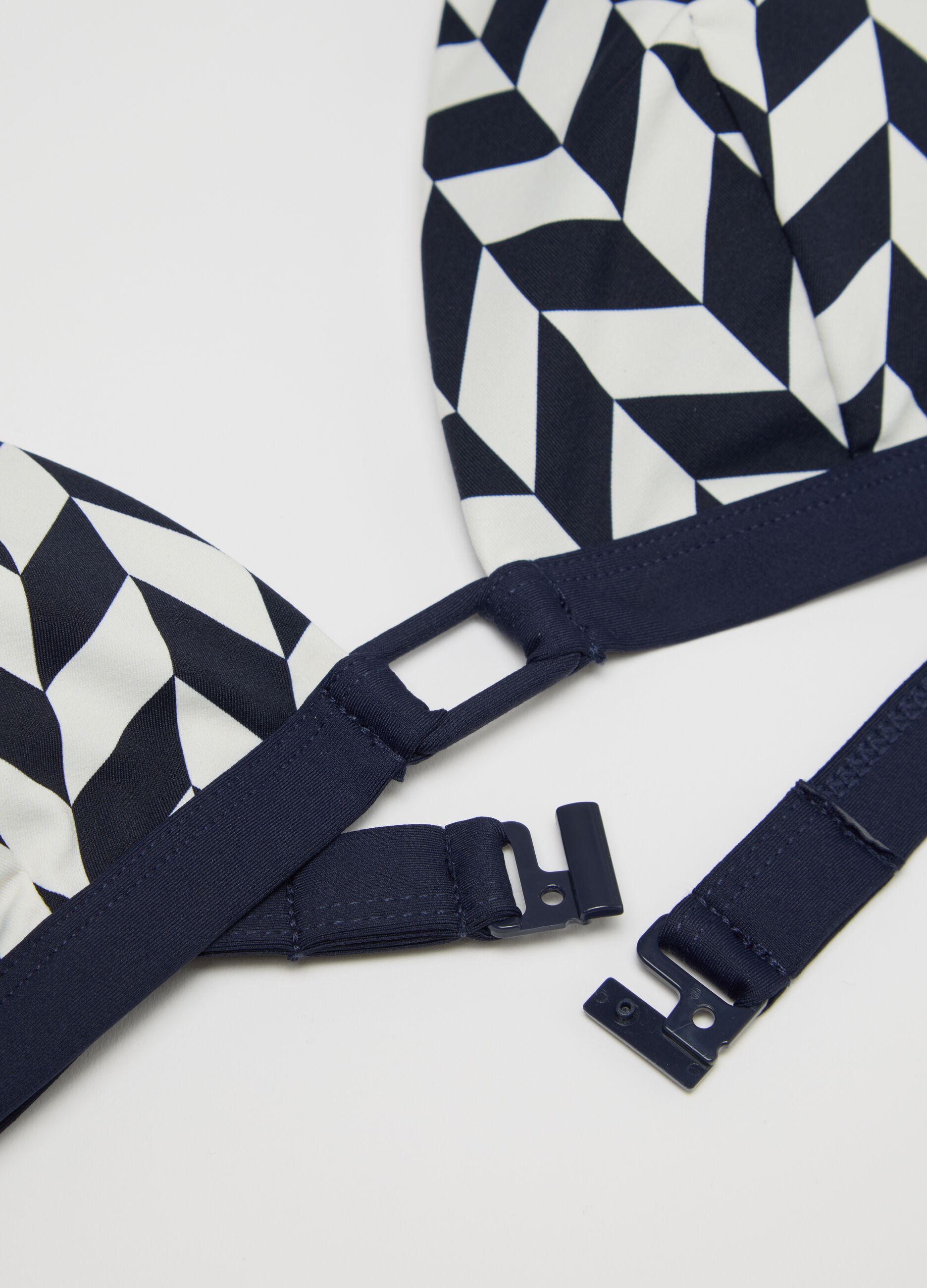 Women’s bikini top in stretch fabric with geometric print