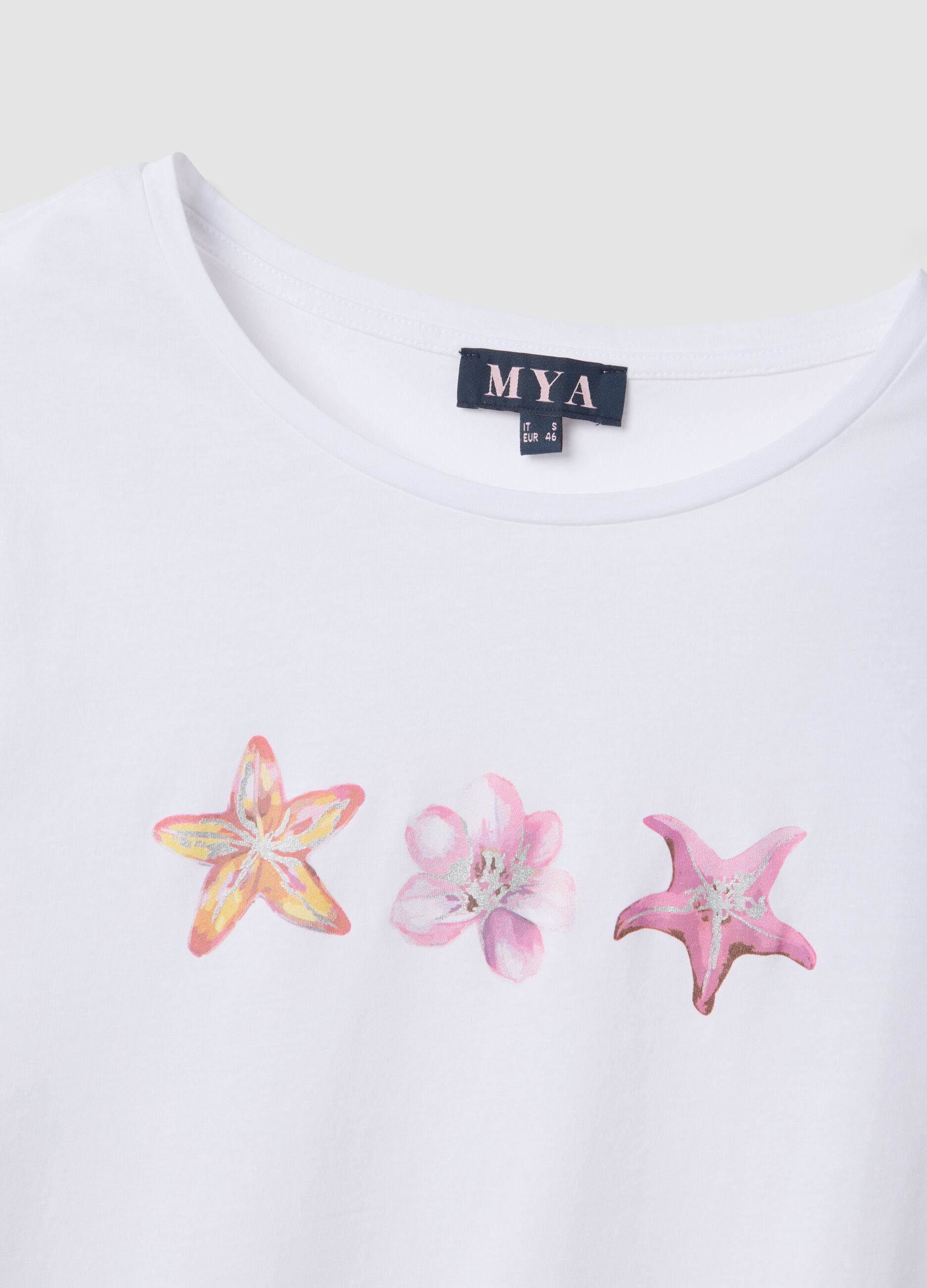 White pure cotton T-shirt with printed design, regular fit