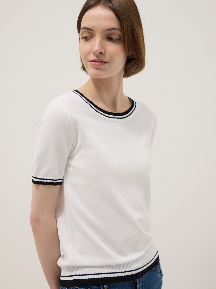 White viscose blend regular fit t-shirt with contrast collar_3