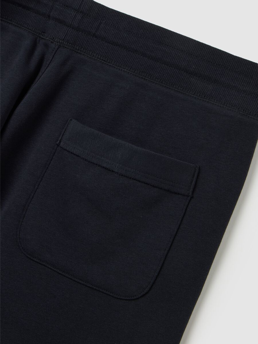 Men's regular fit adjustable black stretch cotton shorts_1