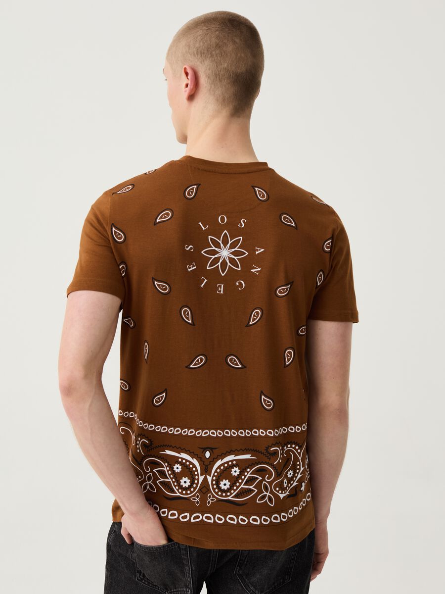 T-shirt in cotone stampa paisley_2