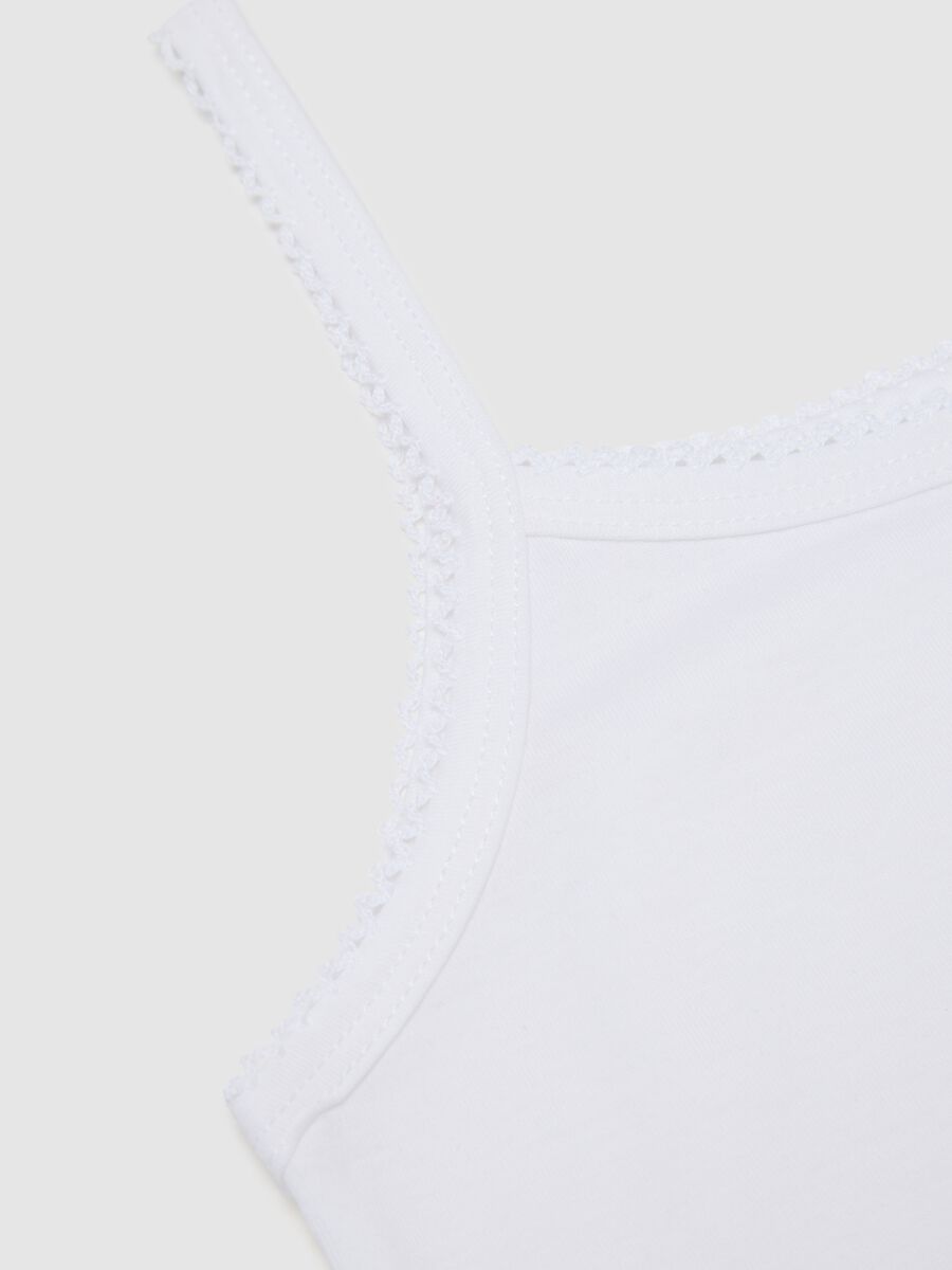 Girl's pure cotton white tank tops in regular fit_3