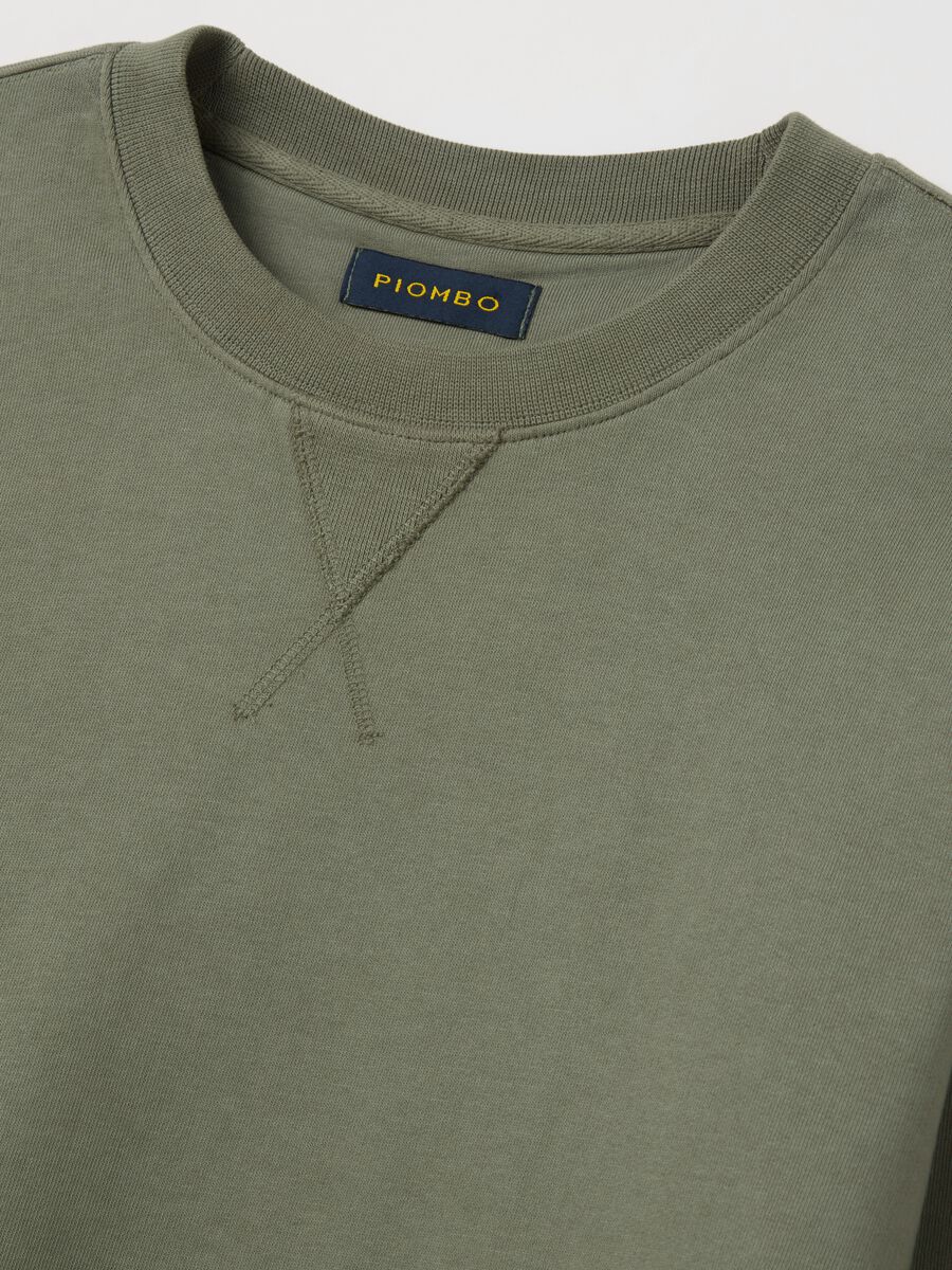 Sweatshirt with round neck and stitched detail_5