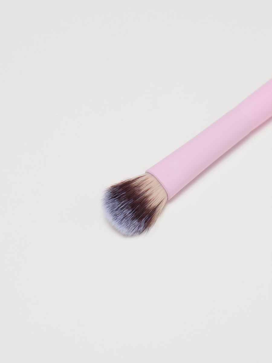 Make-up brush for concealer_2