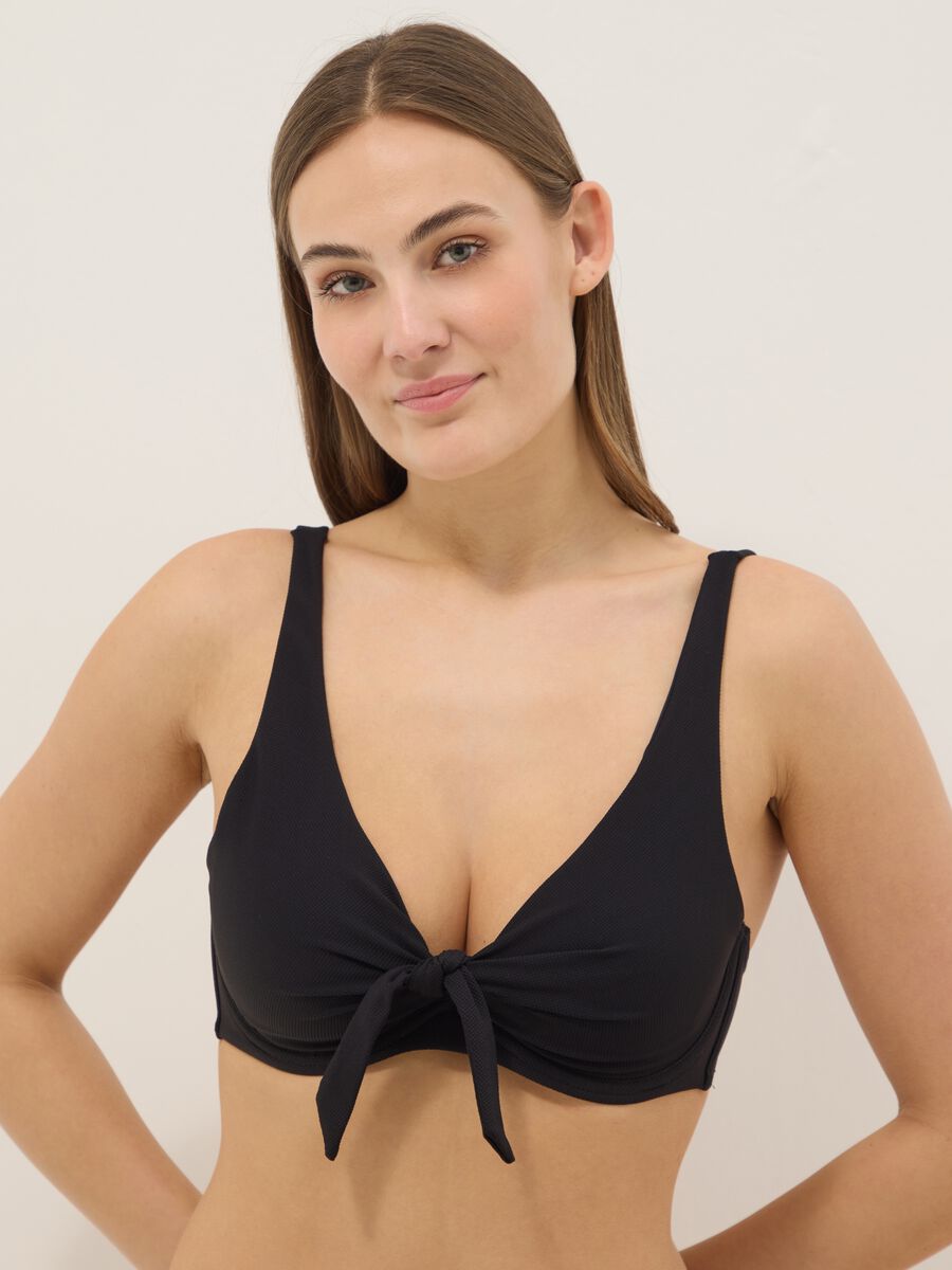 Top bikini elasticizzato nero con fiocco_0