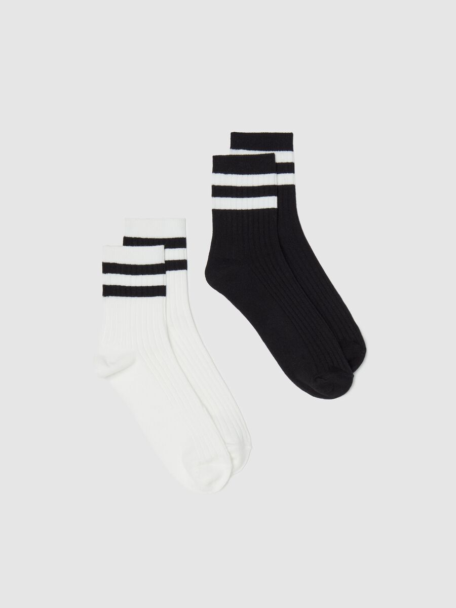 Two-pair pack tennis socks with striped details_0