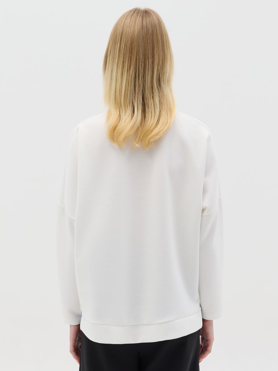 White top with layered-effect hem_3