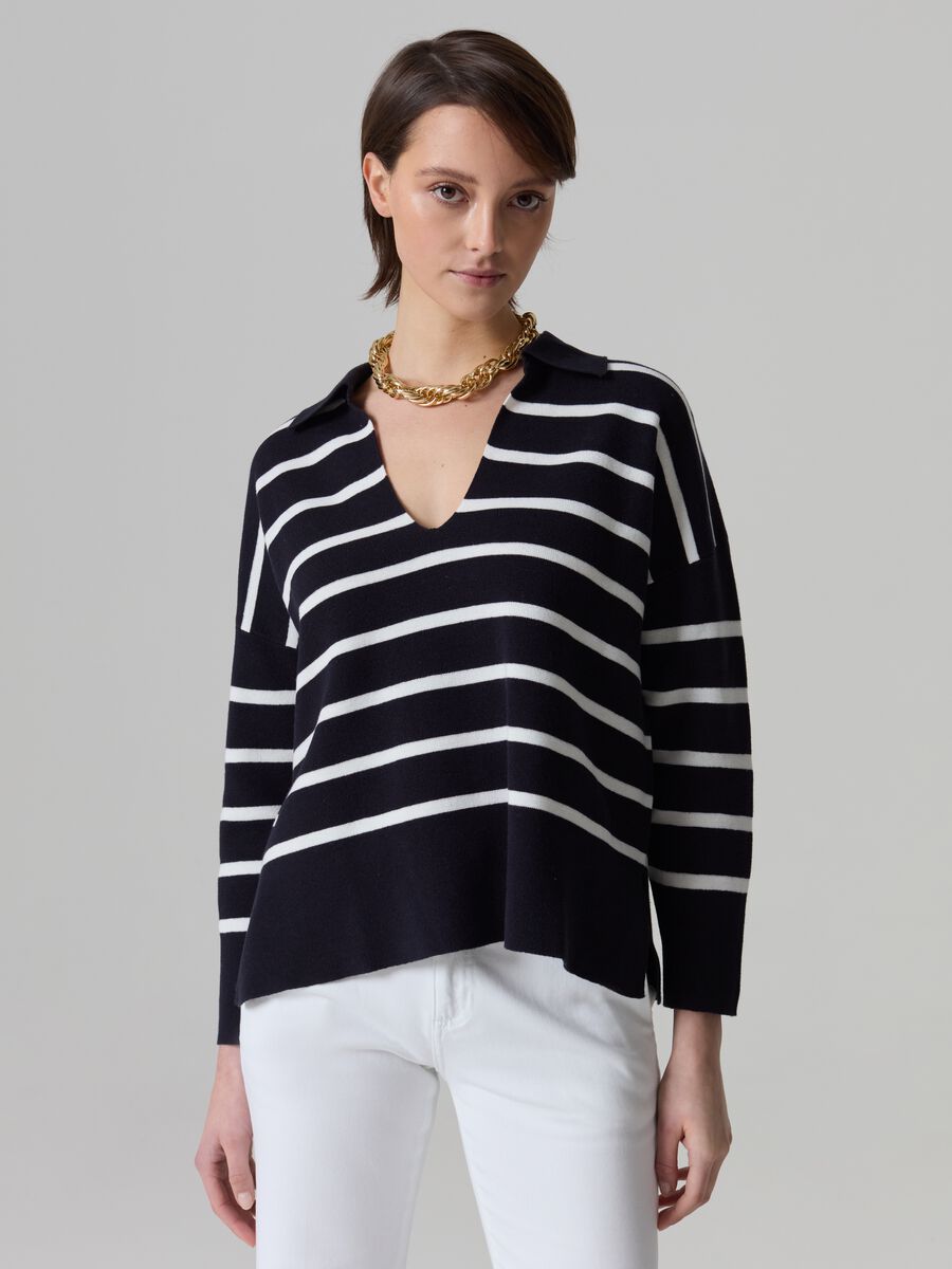 Striped oversized top with polo neck_1