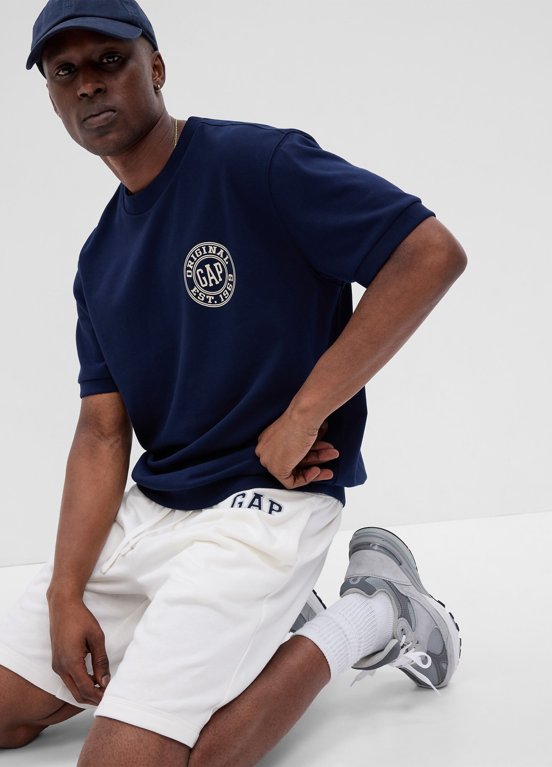 Bermuda jogger in felpa con ricamo logo