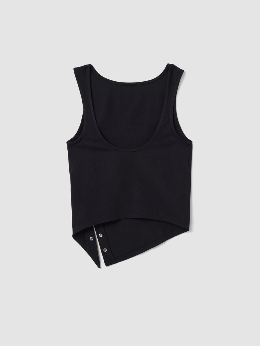 Black stretch cotton top with asymmetric hem and metal eyelets_5