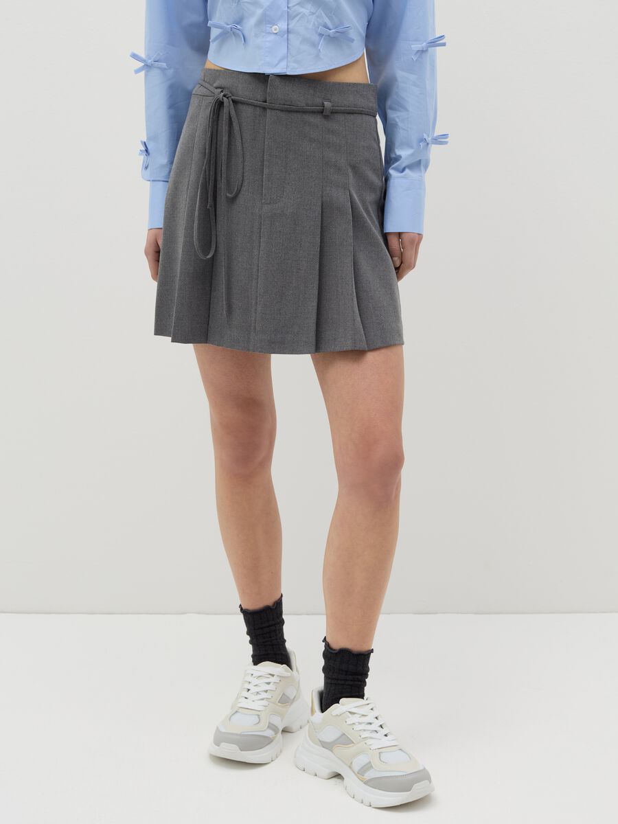 Pleated miniskirt with belt_1