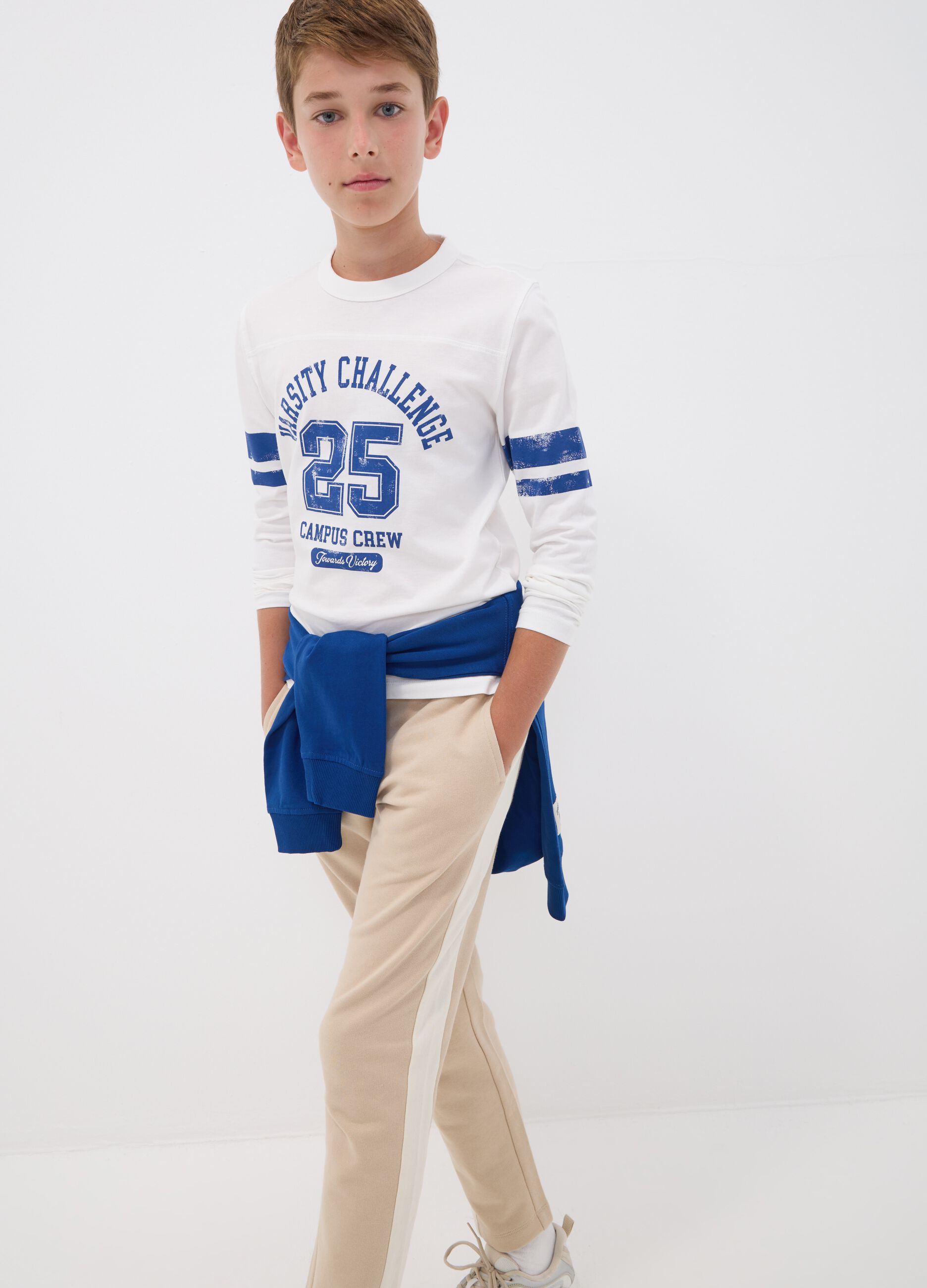 White organic cotton T-shirt with varsity print for boys