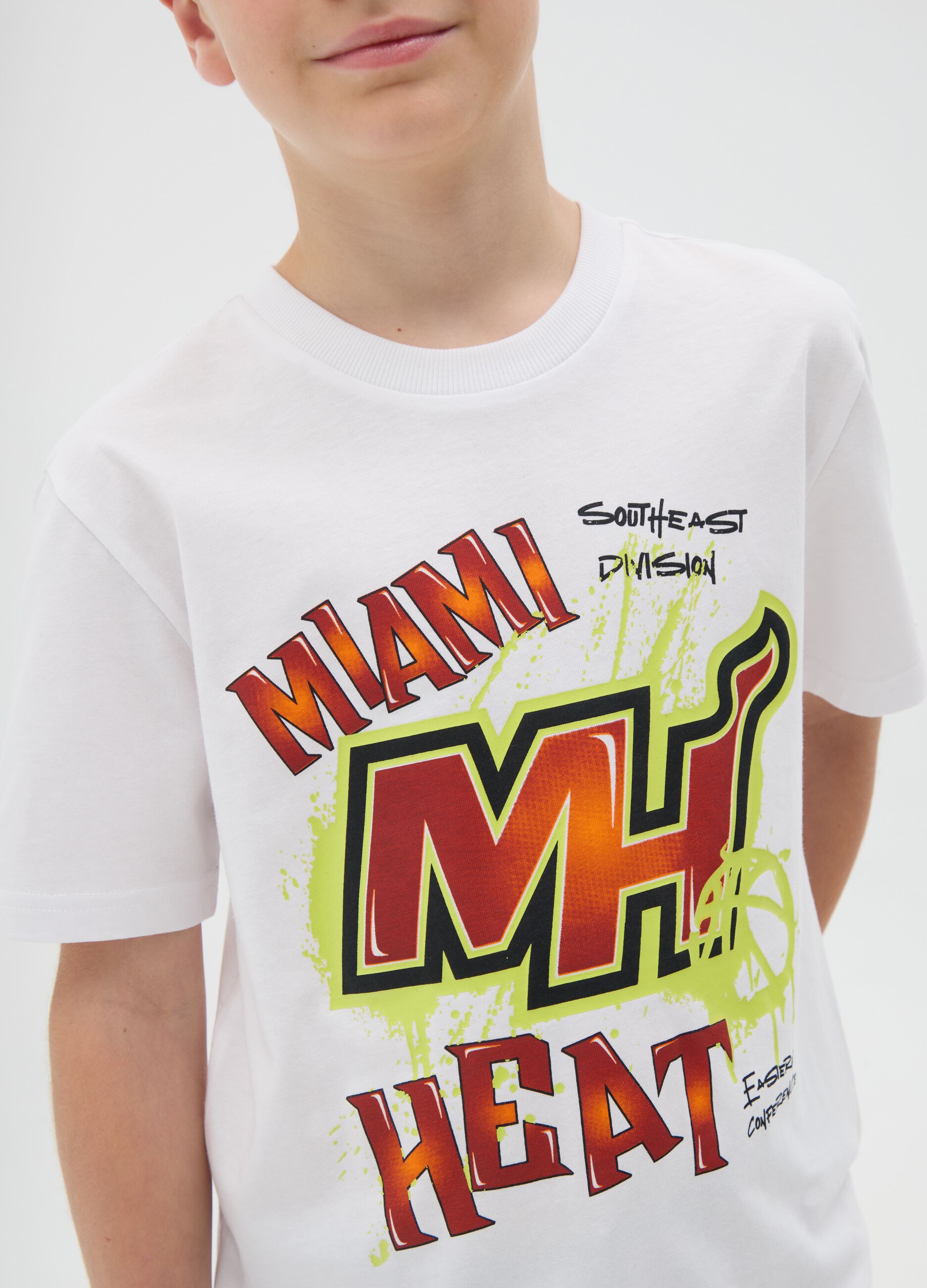 Boy's white cotton T-shirt regular fit with Miami Heat graphic