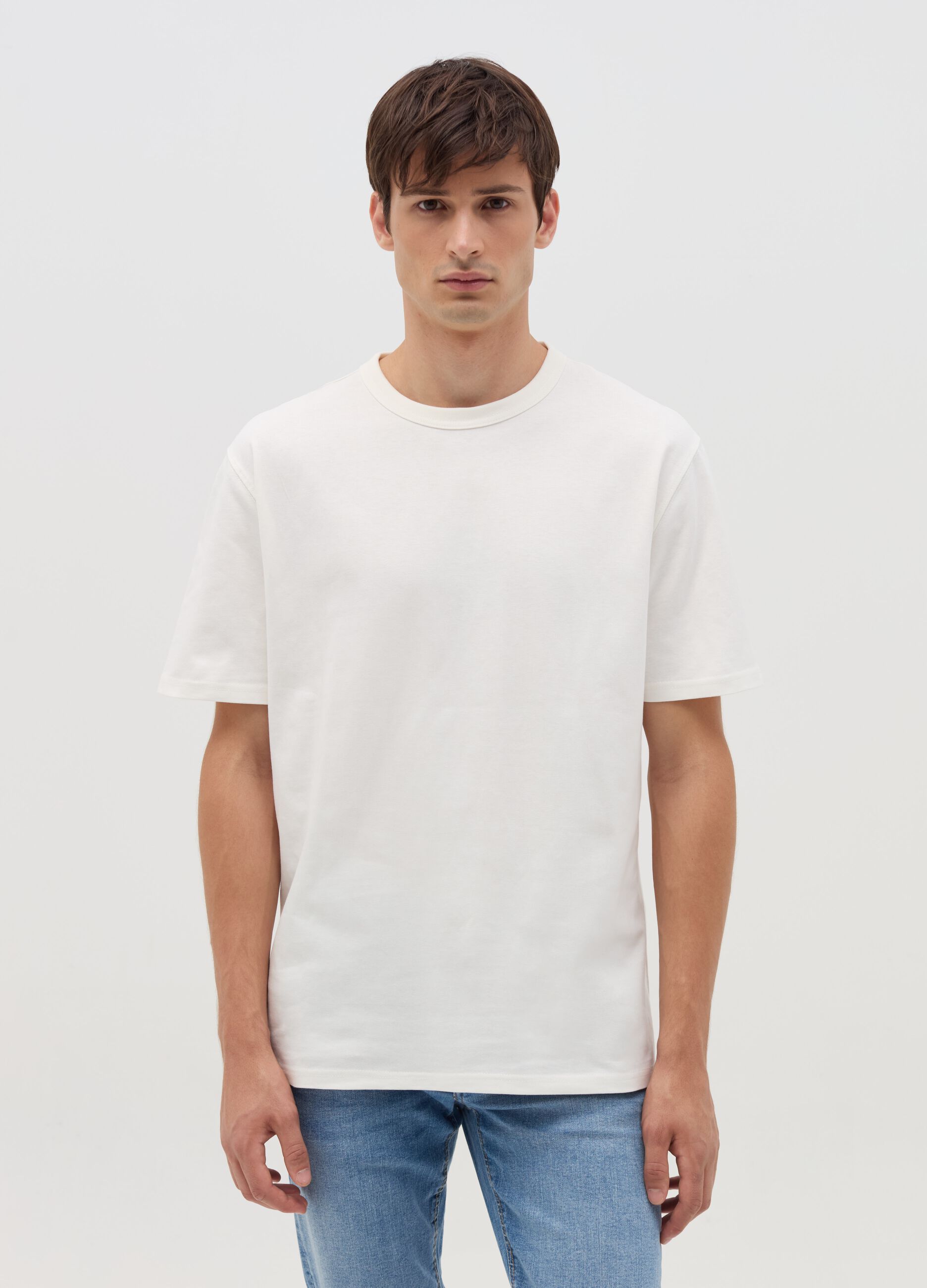 Cotton T-shirt with round neck