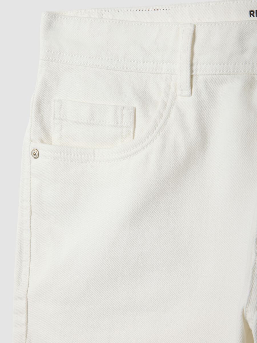 White stretch-cotton denim shorts_5