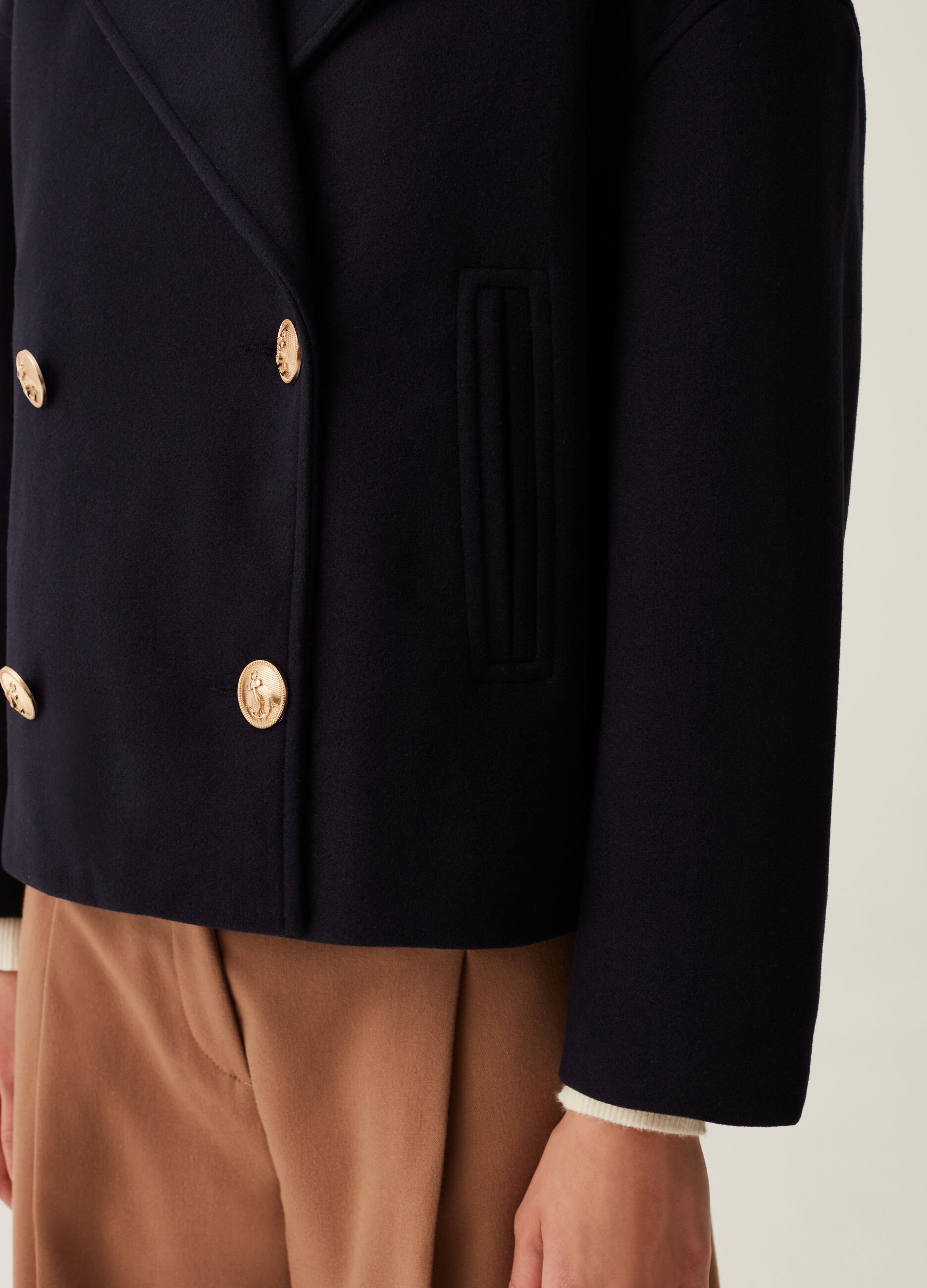 Cappotto corto doppiopetto oversize_1