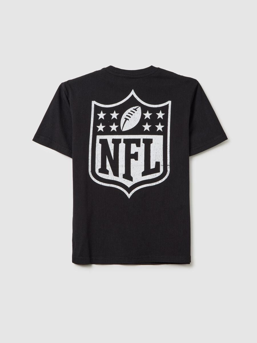 T-shirt da bambino in puro cotone nero over con logo NFL_1