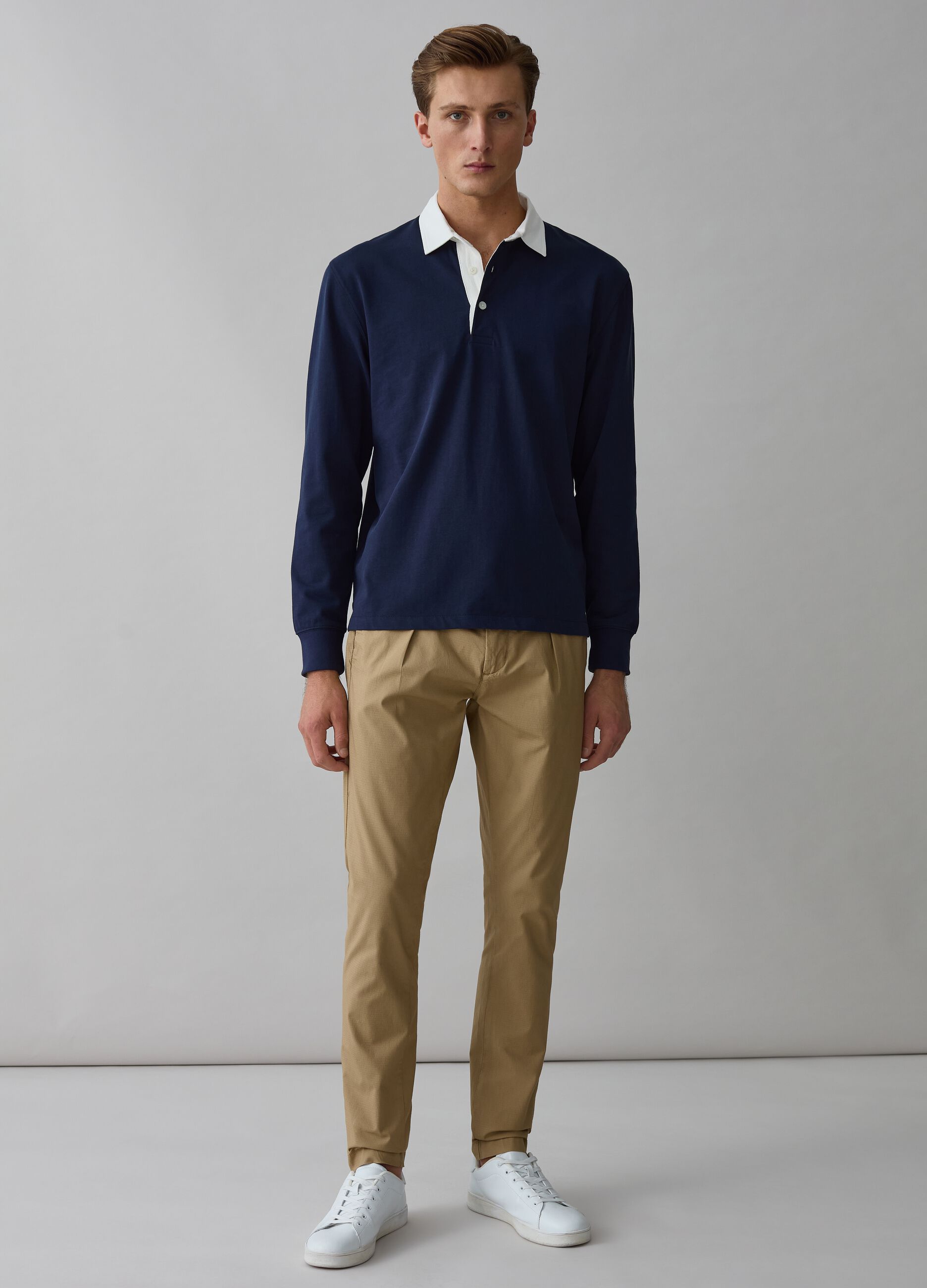 Chino trousers with ripstop weave