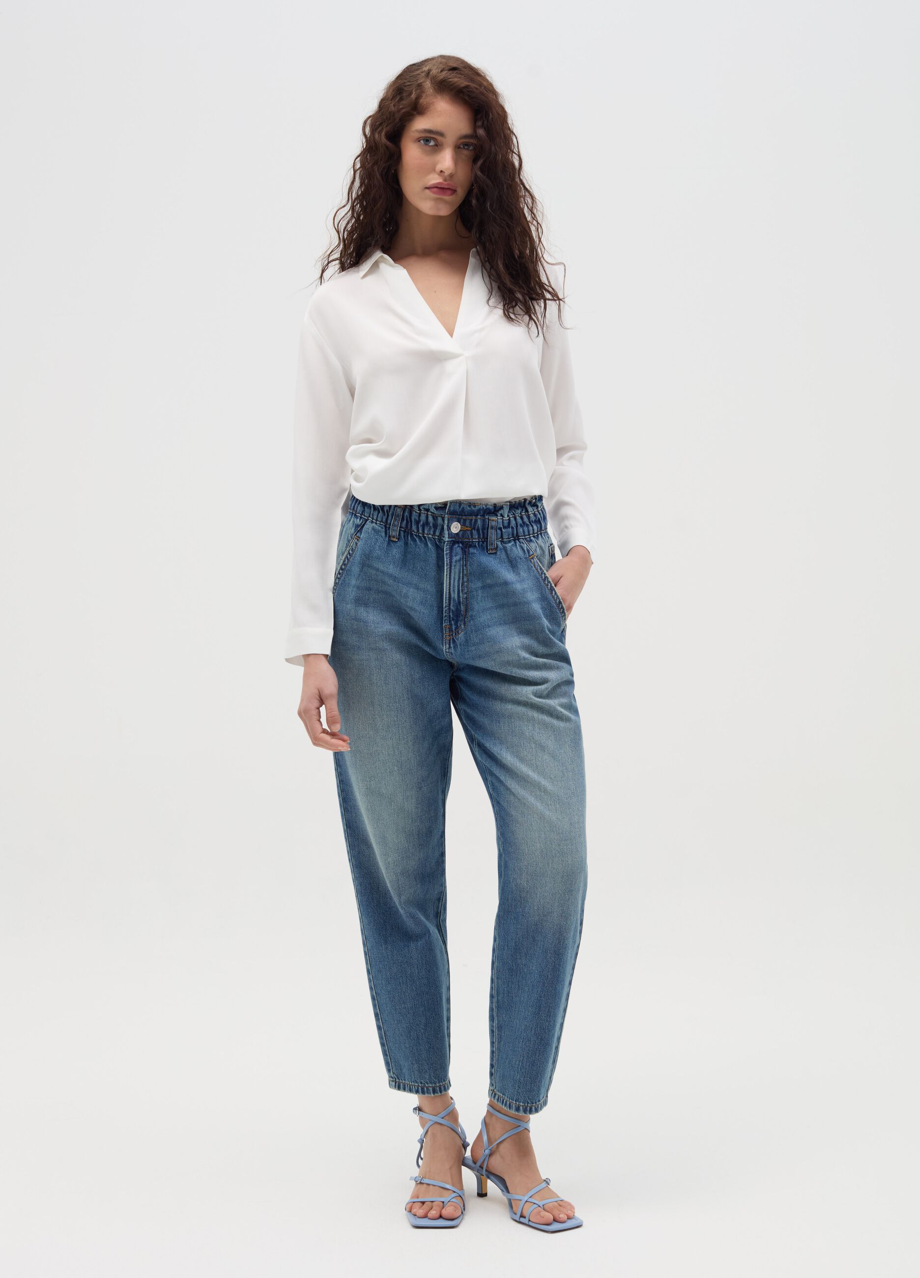 Cropped slouchy-fit jeans