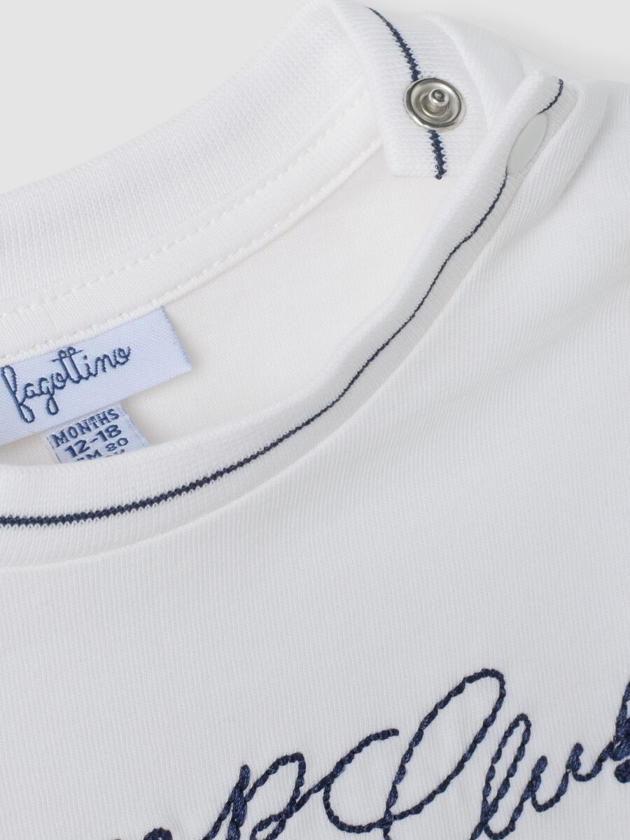 White organic cotton T-shirt with embroidered teddy bear, regular fit_2