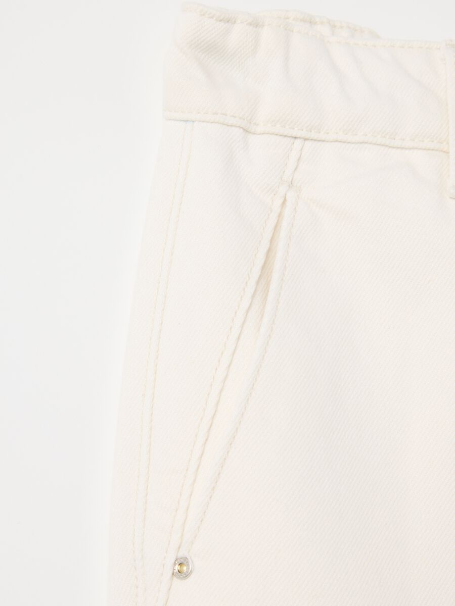 White carrot-fit jeans in cotton_5